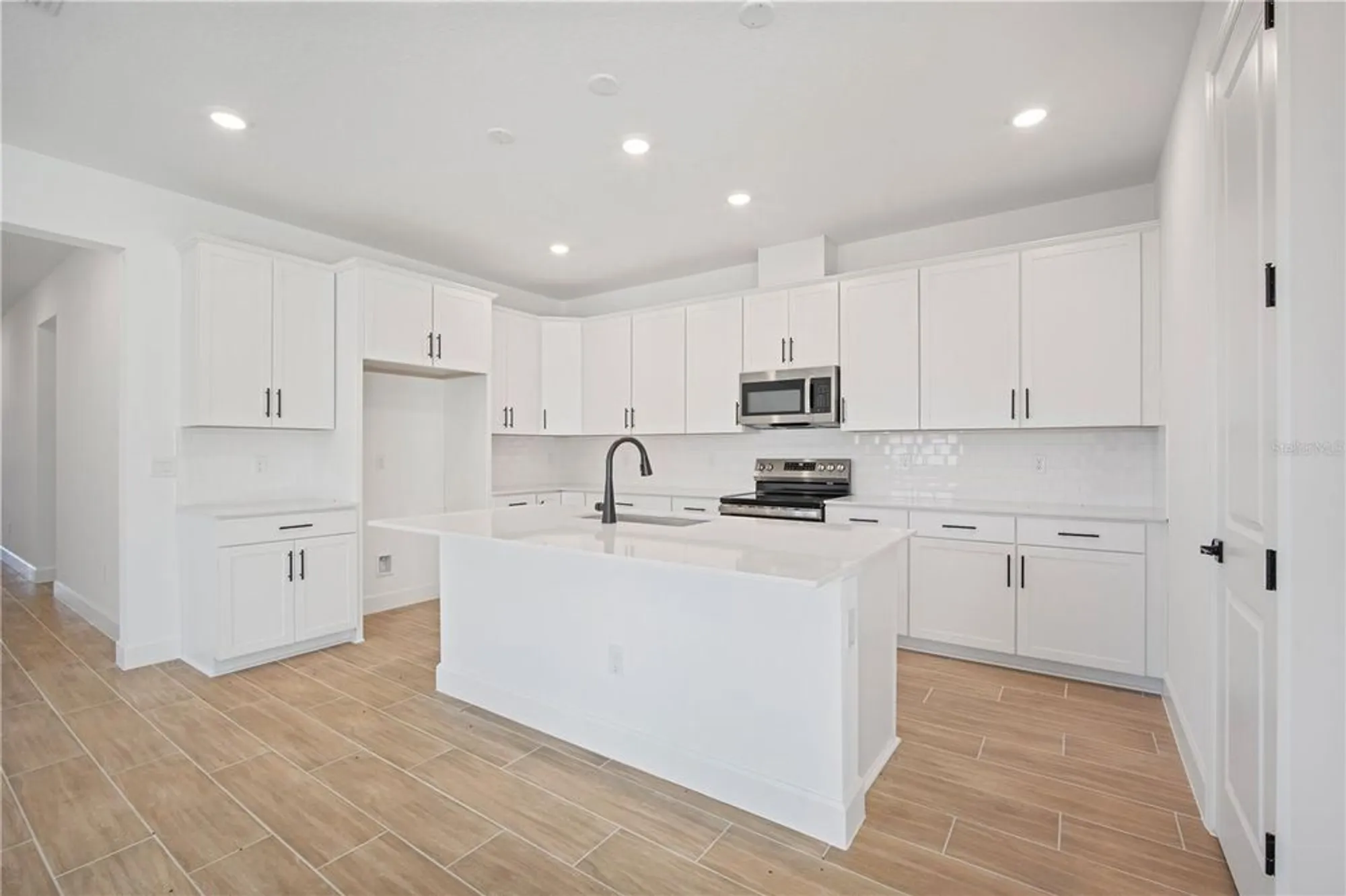 Property Slideshow image 14 of 30 | 9253 players dr, Weeki Wachee, FL, 34613