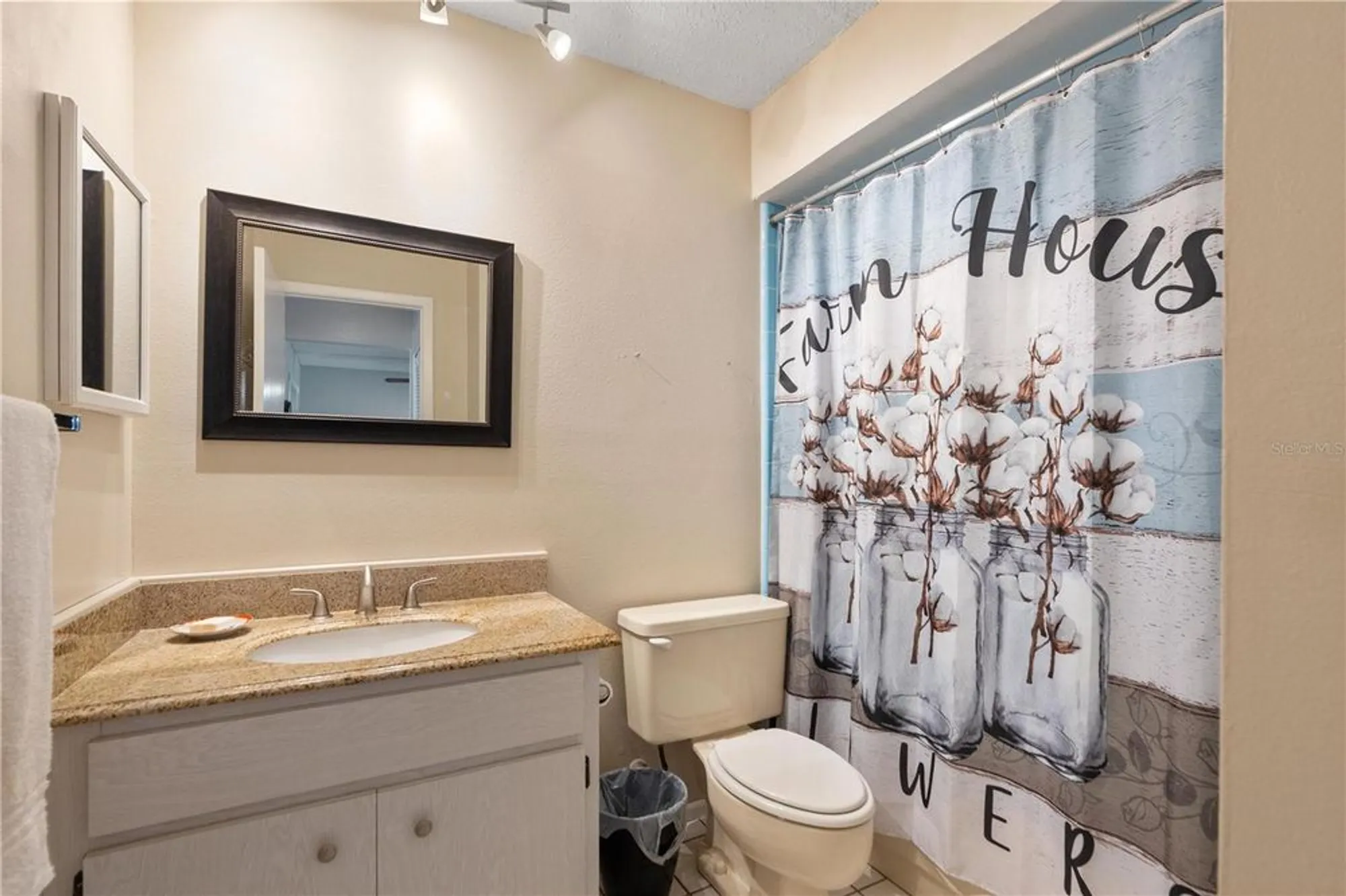 Property Slideshow image 13 of 20 | 11310 carriage hill dr apt 4, Port Richey, FL, 34668