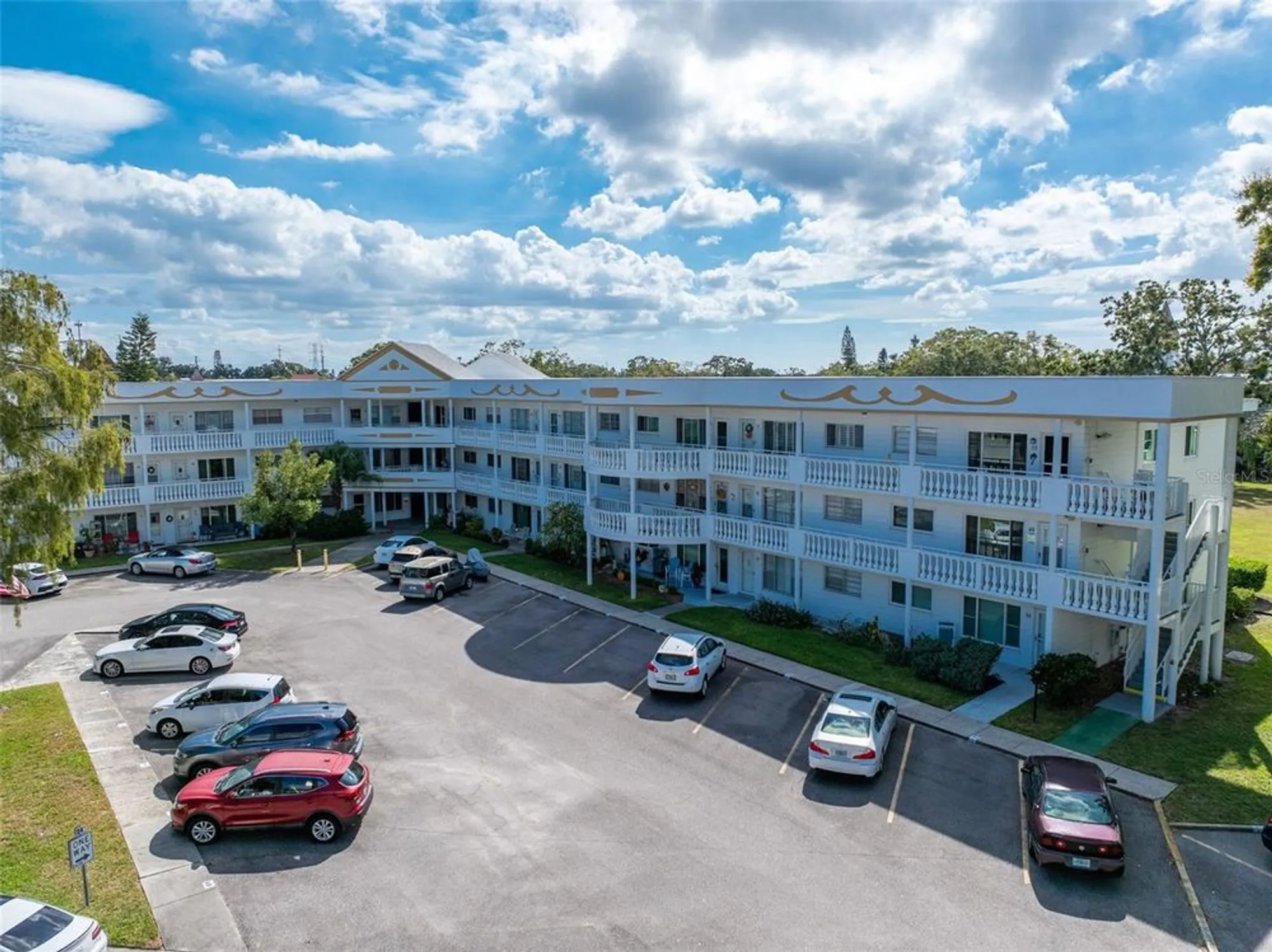 Property Slideshow image 23 of 43 | 2429 ecuadorian way 47, Clearwater, FL, 33763