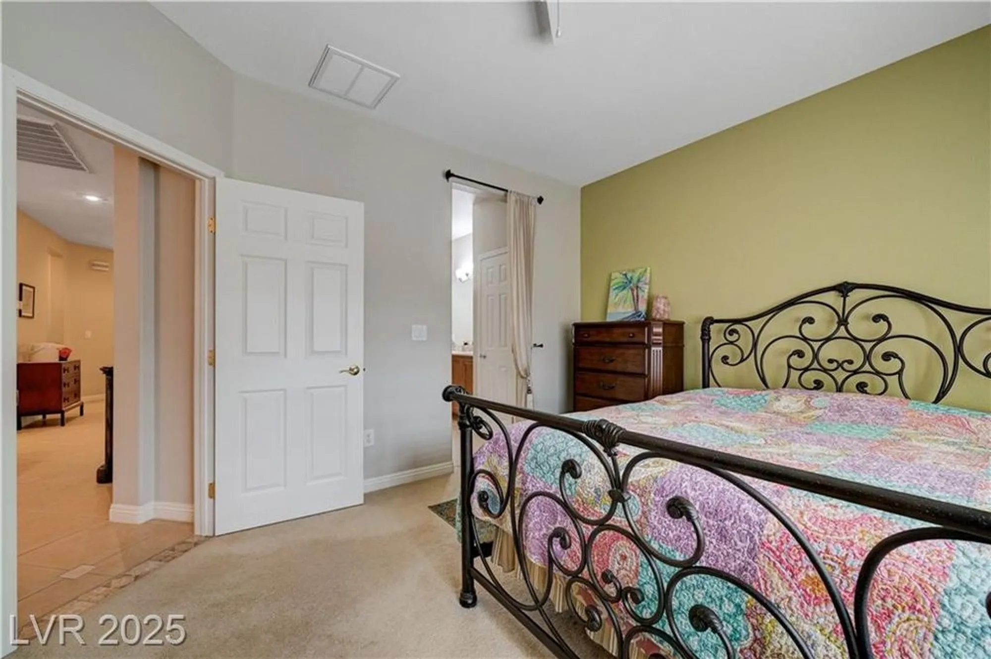 Property Slideshow image 32 of 99 | 10241 premia pl, Las Vegas, NV, 89135