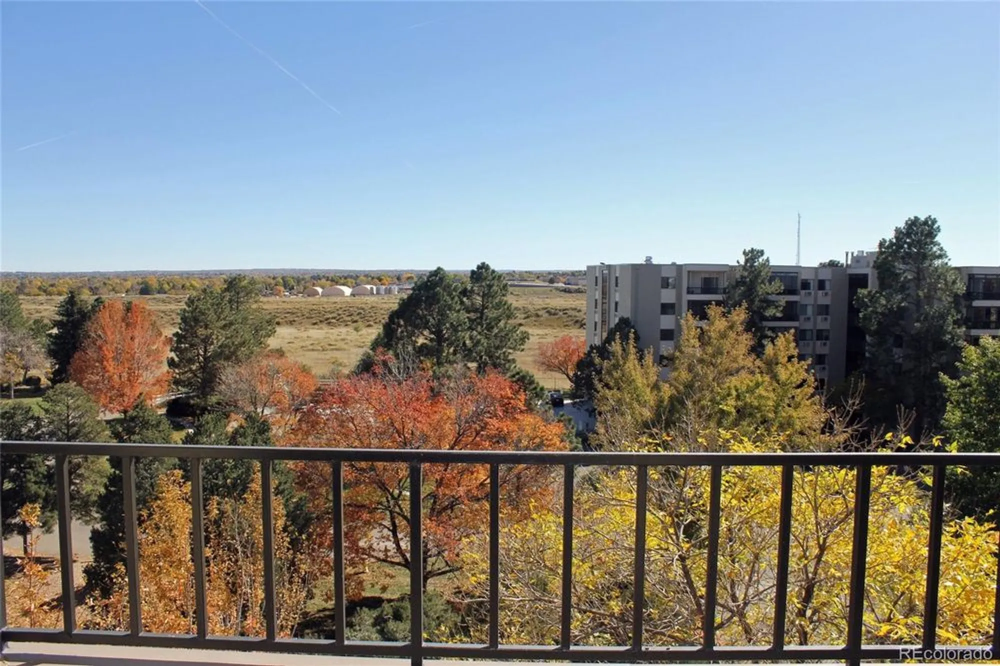 Property Slideshow image 22 of 25 | 13952 e marina dr 606, Aurora, CO, 80014