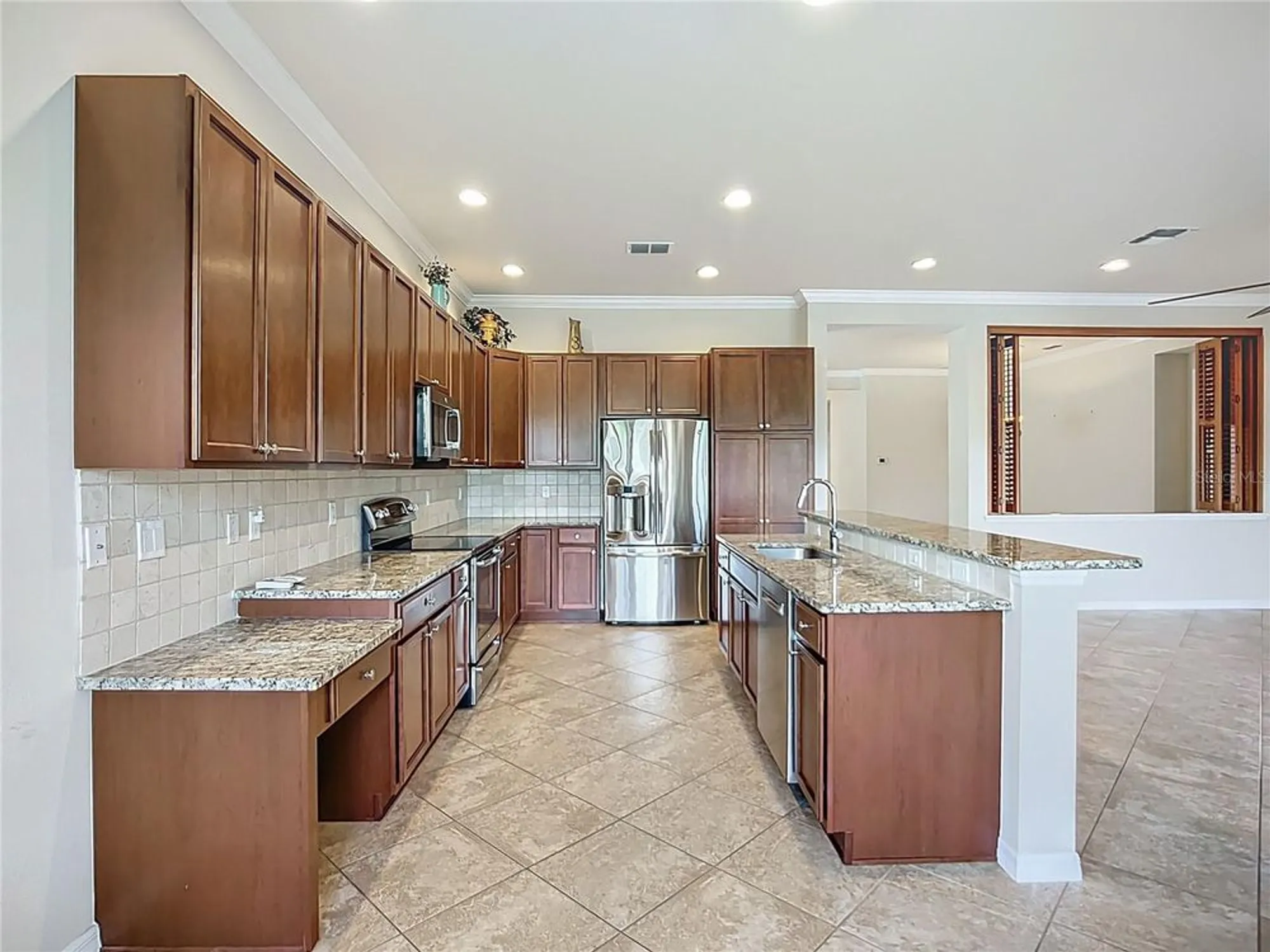 Property Slideshow image 24 of 80 | 16113 cape coral dr, Wimauma, FL, 33598
