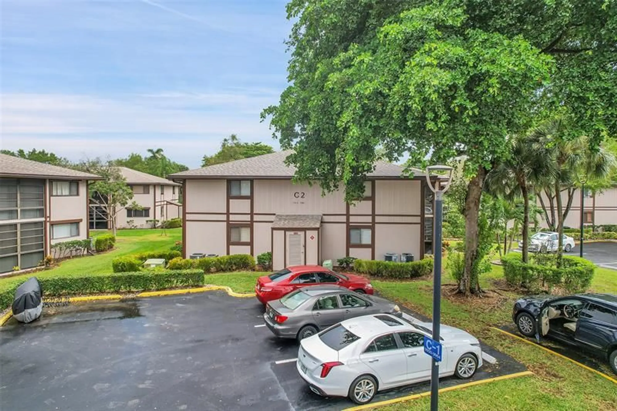 Property Slideshow image 23 of 33 | 9968 n belfort cir 108, Tamarac, FL, 33321