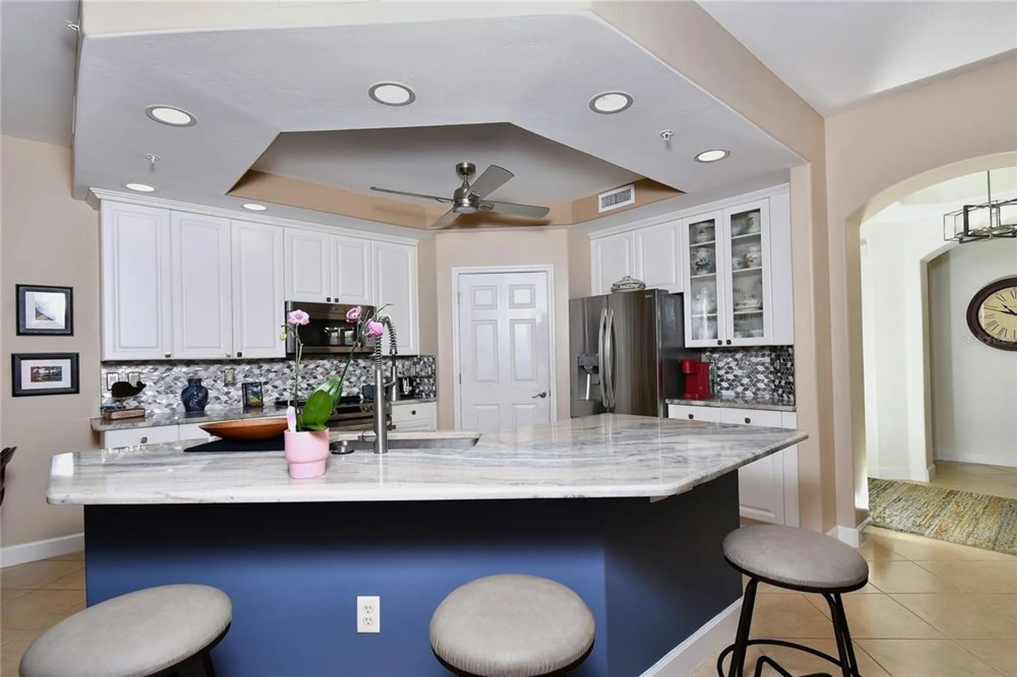 Property Slideshow image 12 of 31 | 3336 sunset key cir b, Punta Gorda, FL, 33955
