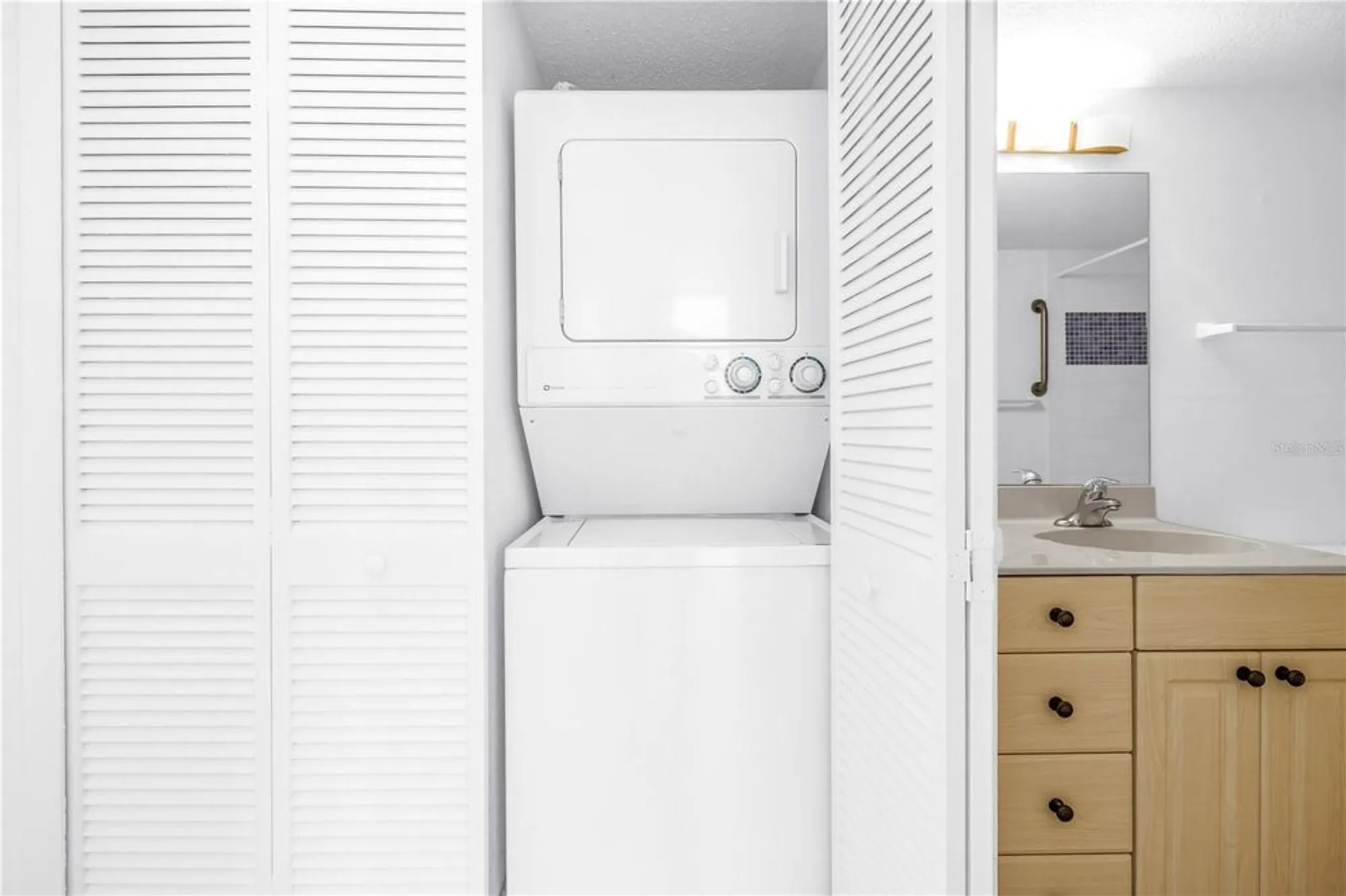 Property Slideshow image 19 of 44 | 7700 sun island dr 401, South Pasadena, FL, 33707