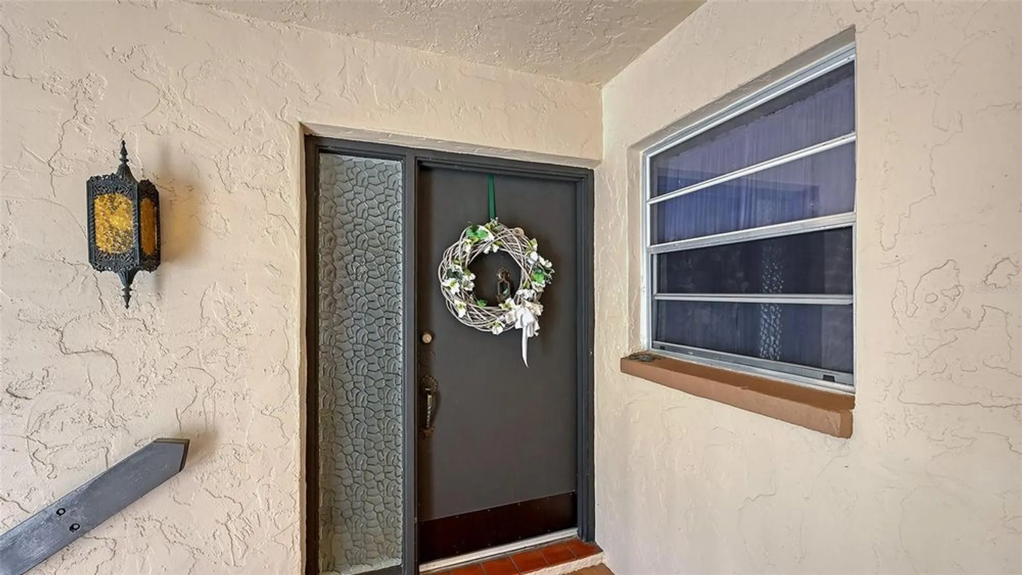 Property Slideshow image 19 of 30 | 2640 clubhouse dr 203, Sarasota, FL, 34232