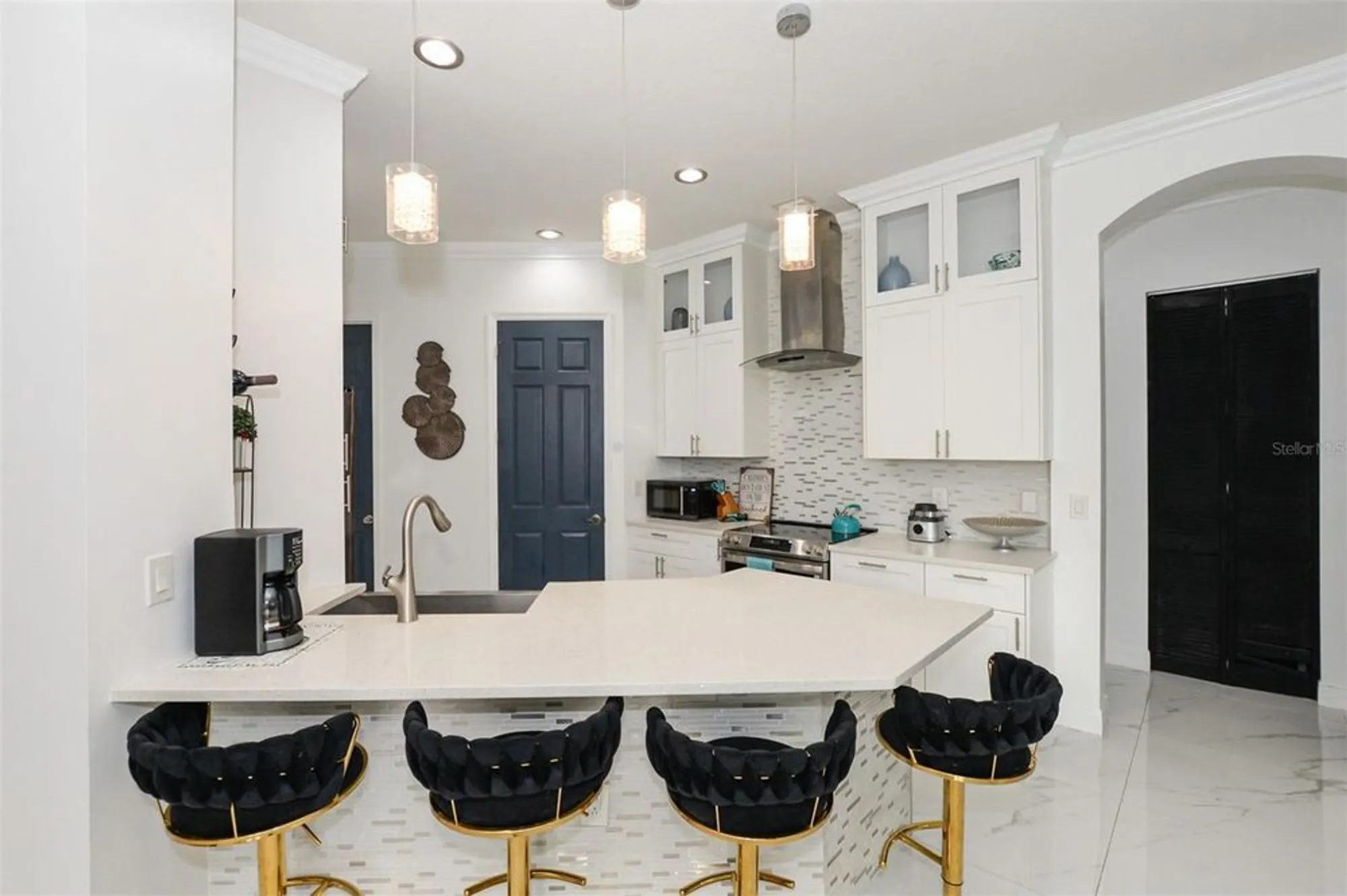 Property Slideshow image 9 of 39 | 293 sw lake forest way, Port Saint Lucie, FL, 34986