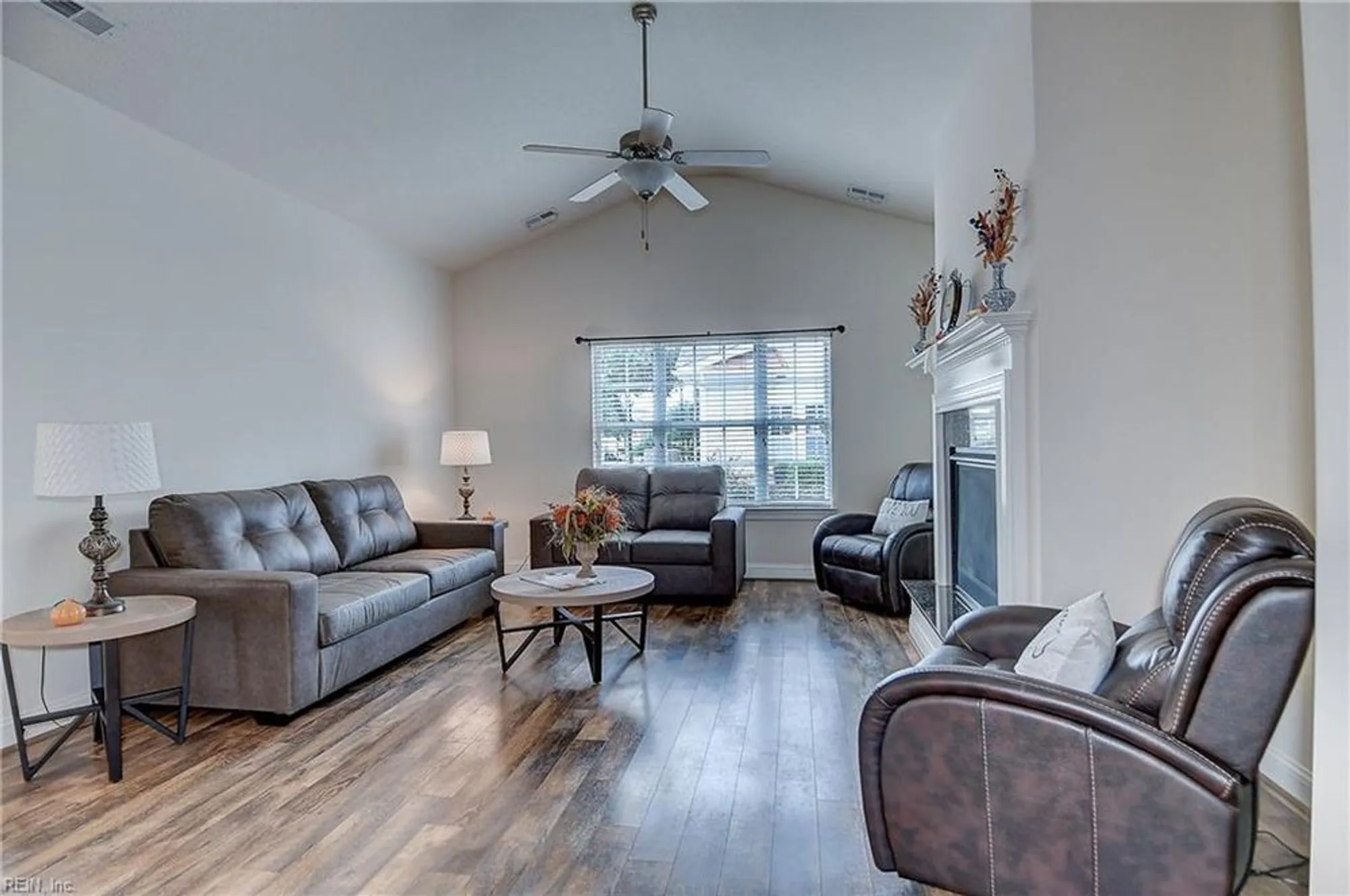 Property Slideshow image 9 of 49 | 1534 carrolton way, Chesapeake, VA, 23320