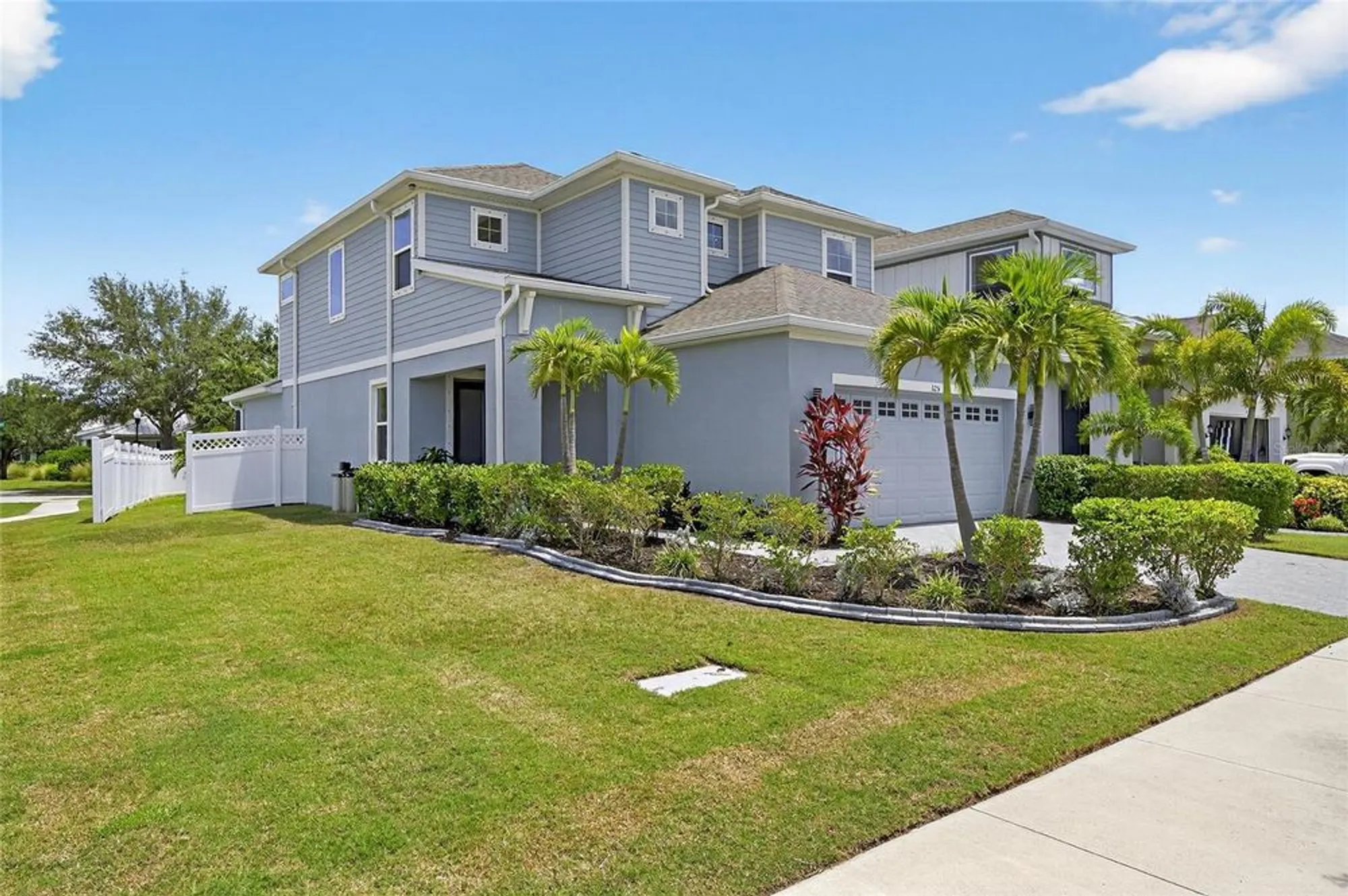Property Slideshow image 7 of 94 | 325 shore crab way, Apollo Beach, FL, 33572