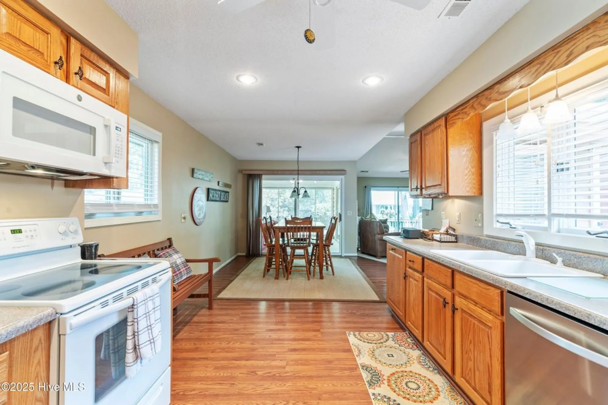 Property Slideshow image 31 of 54 | 608 camellia ln, Sunset Beach, NC, 28468