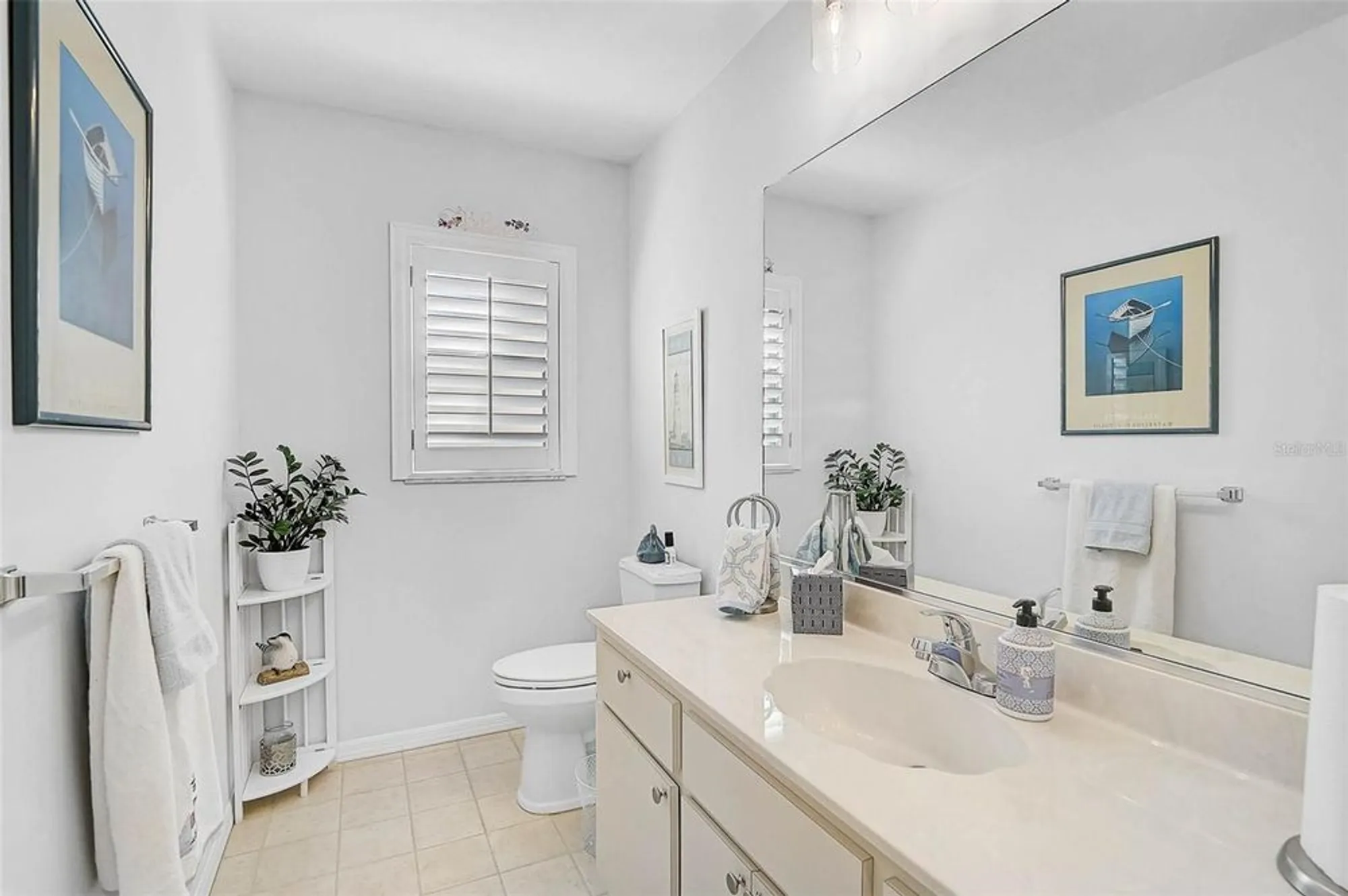 Property Slideshow image 5 of 50 | 7363 oak moss dr # 33, Sarasota, FL, 34241