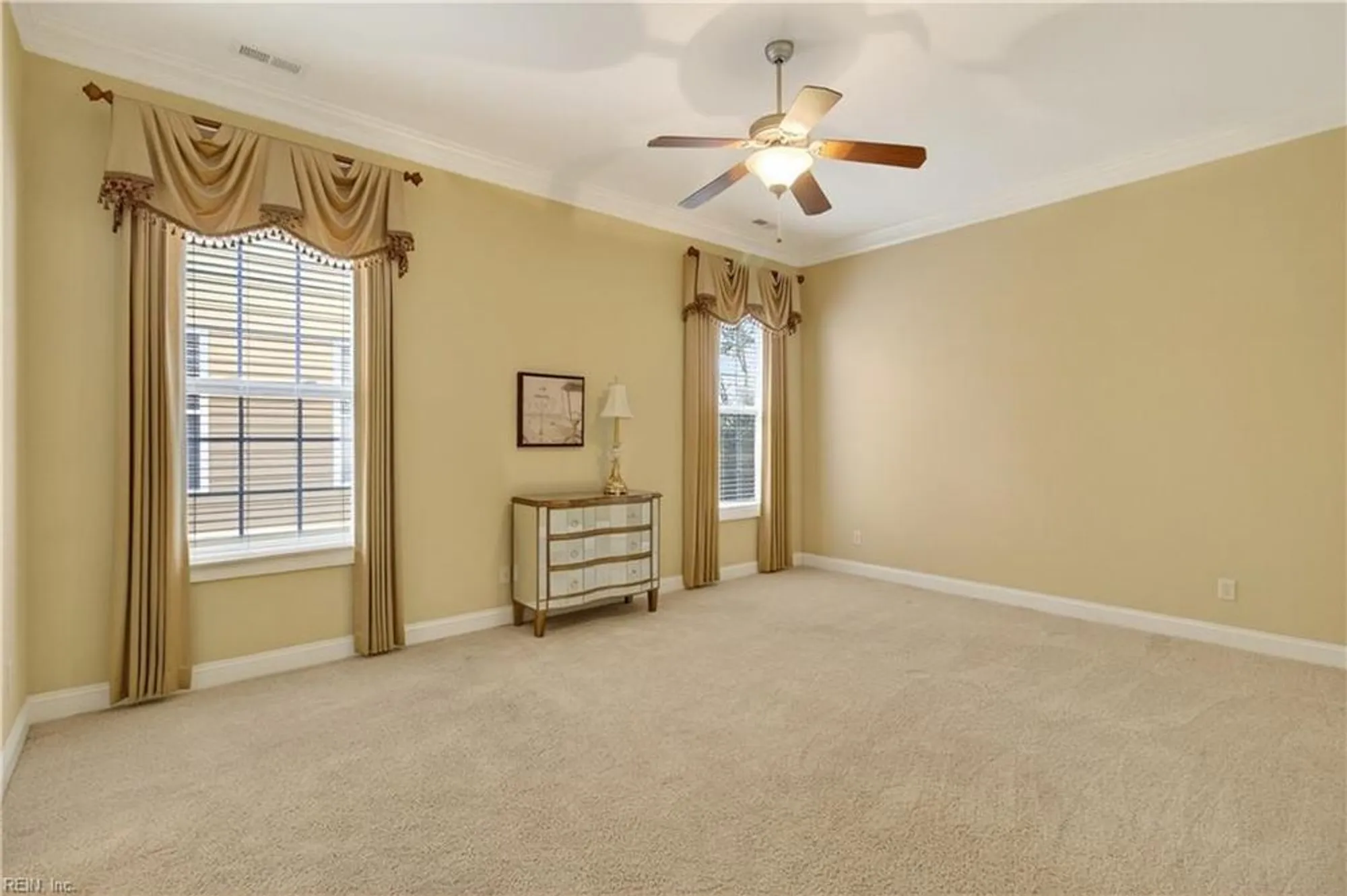 Property Slideshow image 24 of 35 | 1425 blairwood ln, Chesapeake, VA, 23320