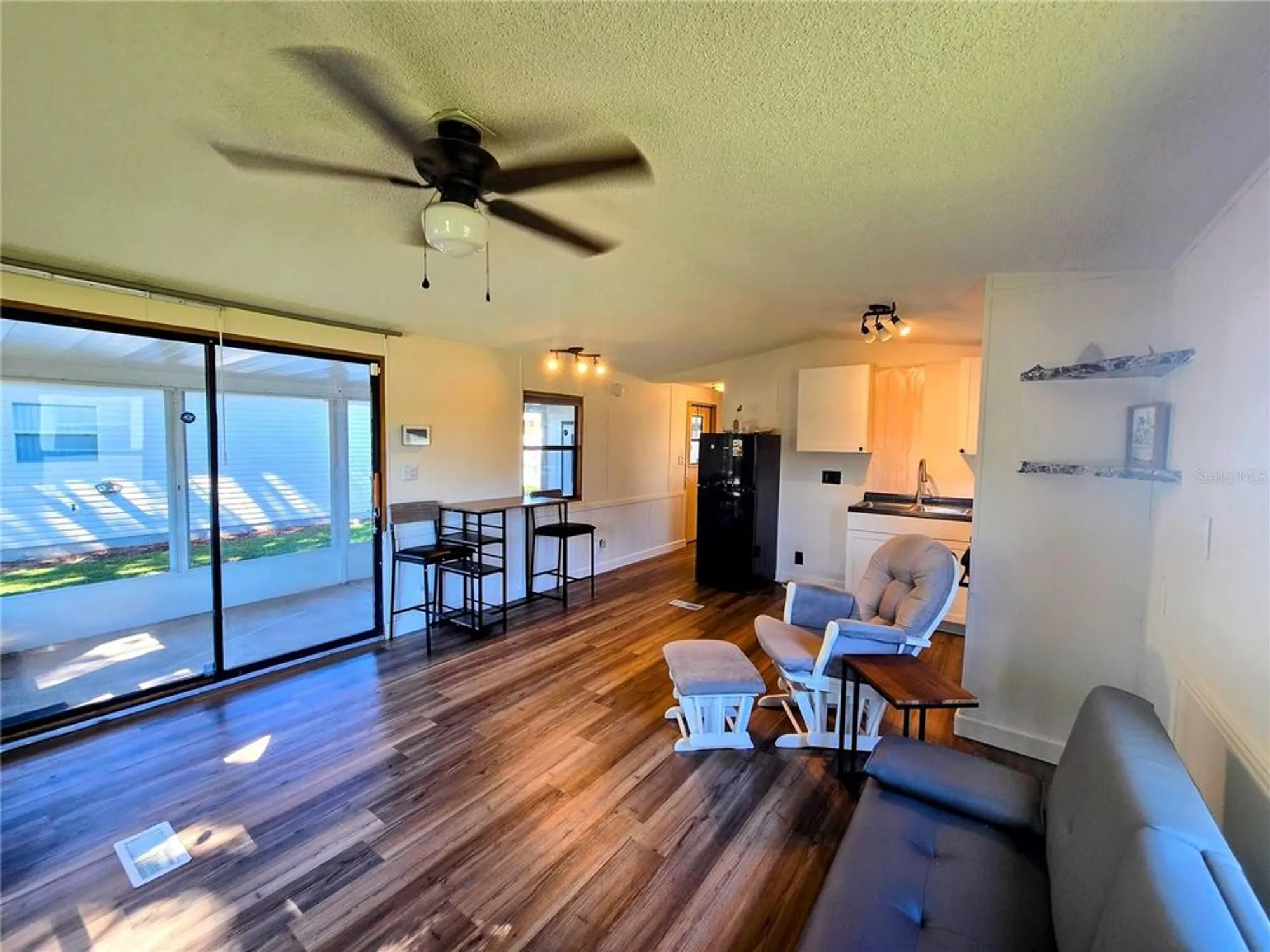 Property Slideshow image 9 of 19 | 615 cottage park ln, Leesburg, FL, 34748