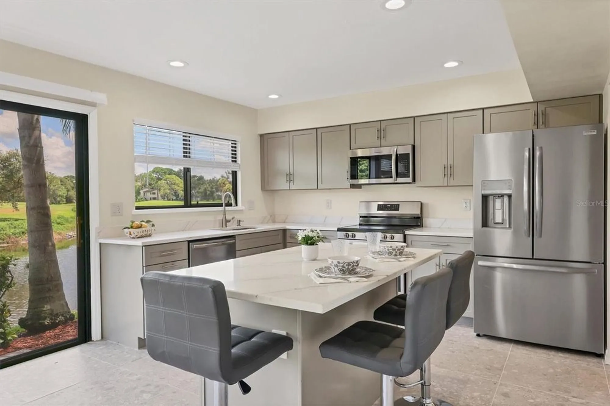 Property Slideshow image 24 of 78 | 4555 forest wood trl 23, Sarasota, FL, 34241