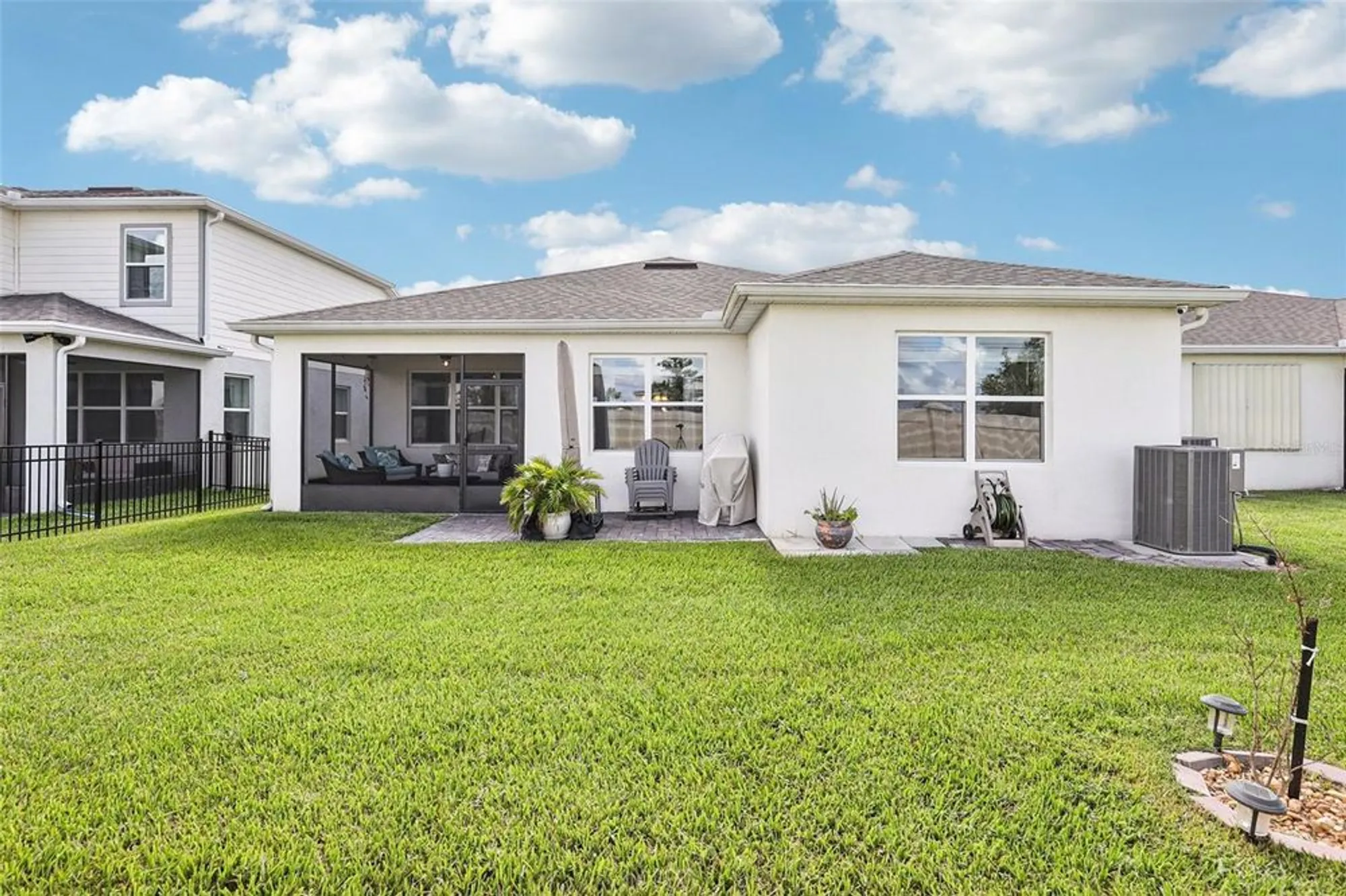 Property Slideshow image 38 of 49 | 2015 spring shower cir, Kissimmee, FL, 34744