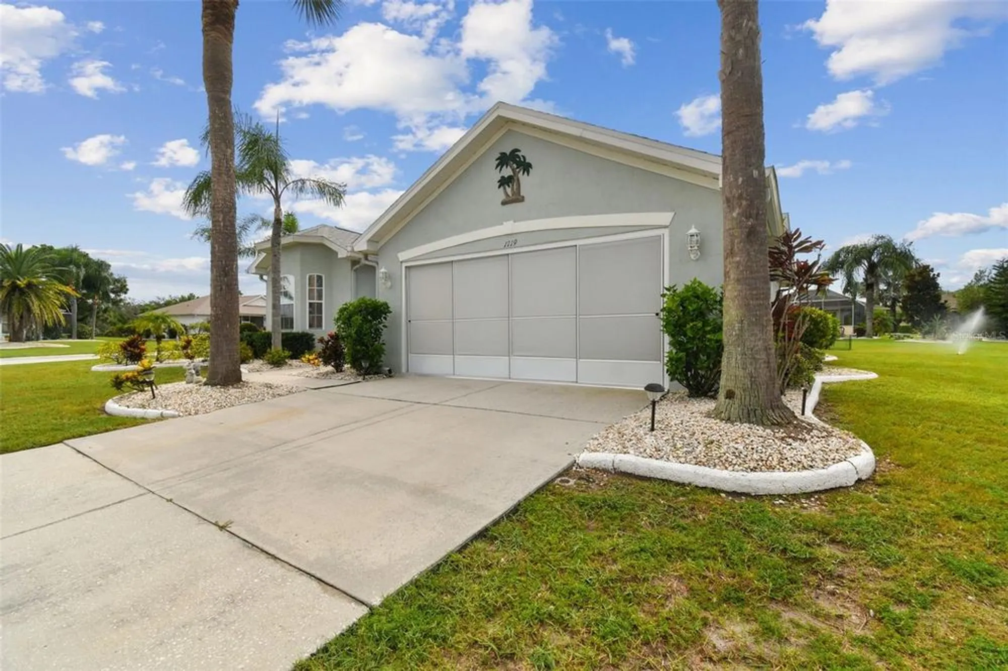 Property Slideshow image 6 of 72 | 1119 villeroy dr, Sun City Center, FL, 33573