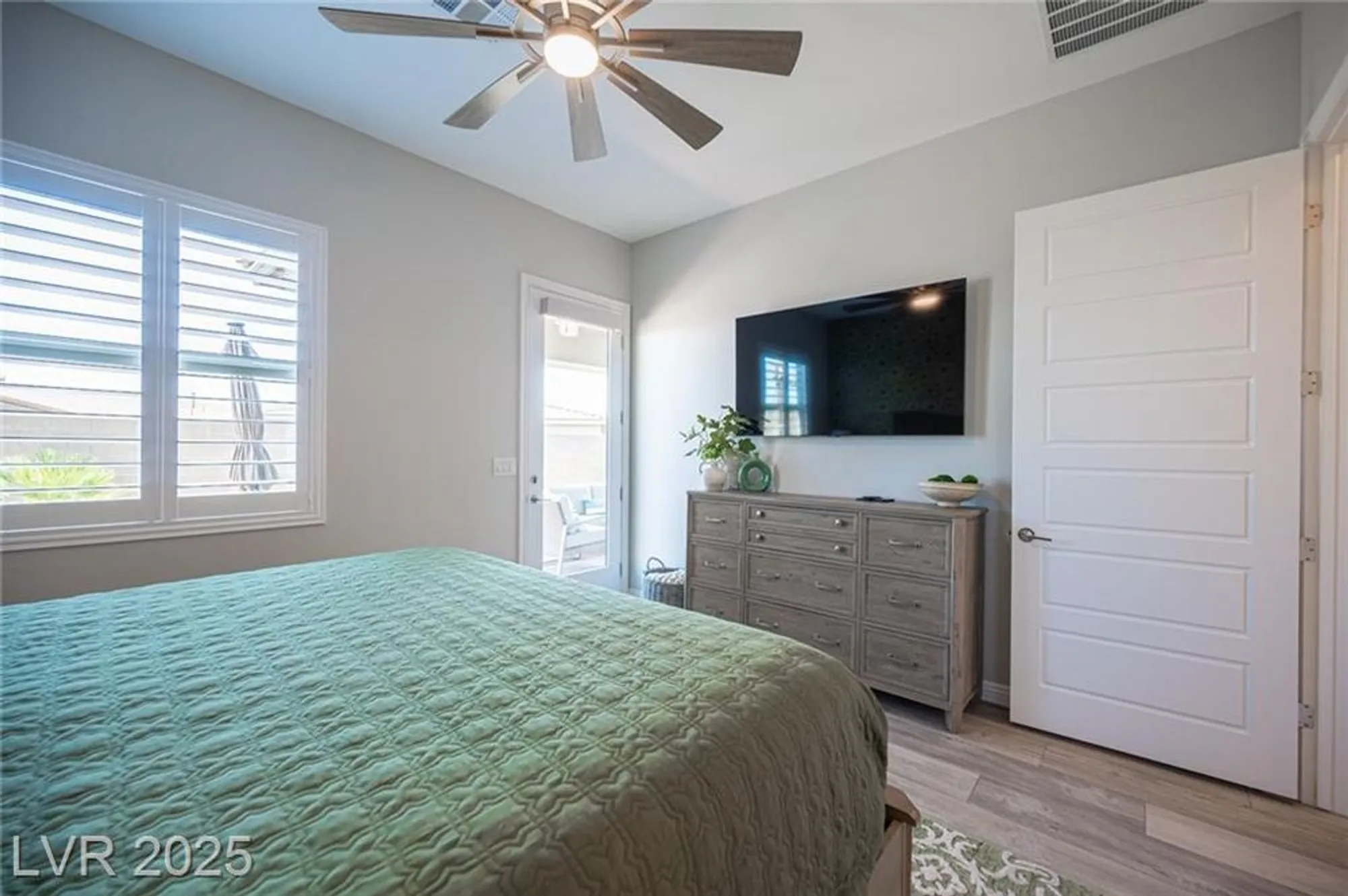 Property Slideshow image 35 of 92 | 936 mayfield manor ln, Las Vegas, NV, 89138