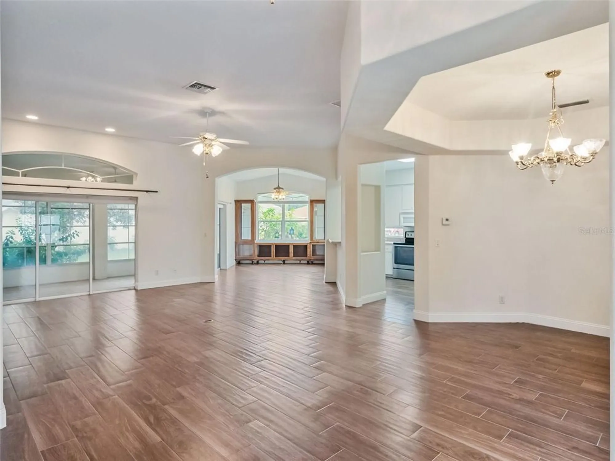 Property Slideshow image 8 of 63 | 4700 st andrews arc, Leesburg, FL, 34748