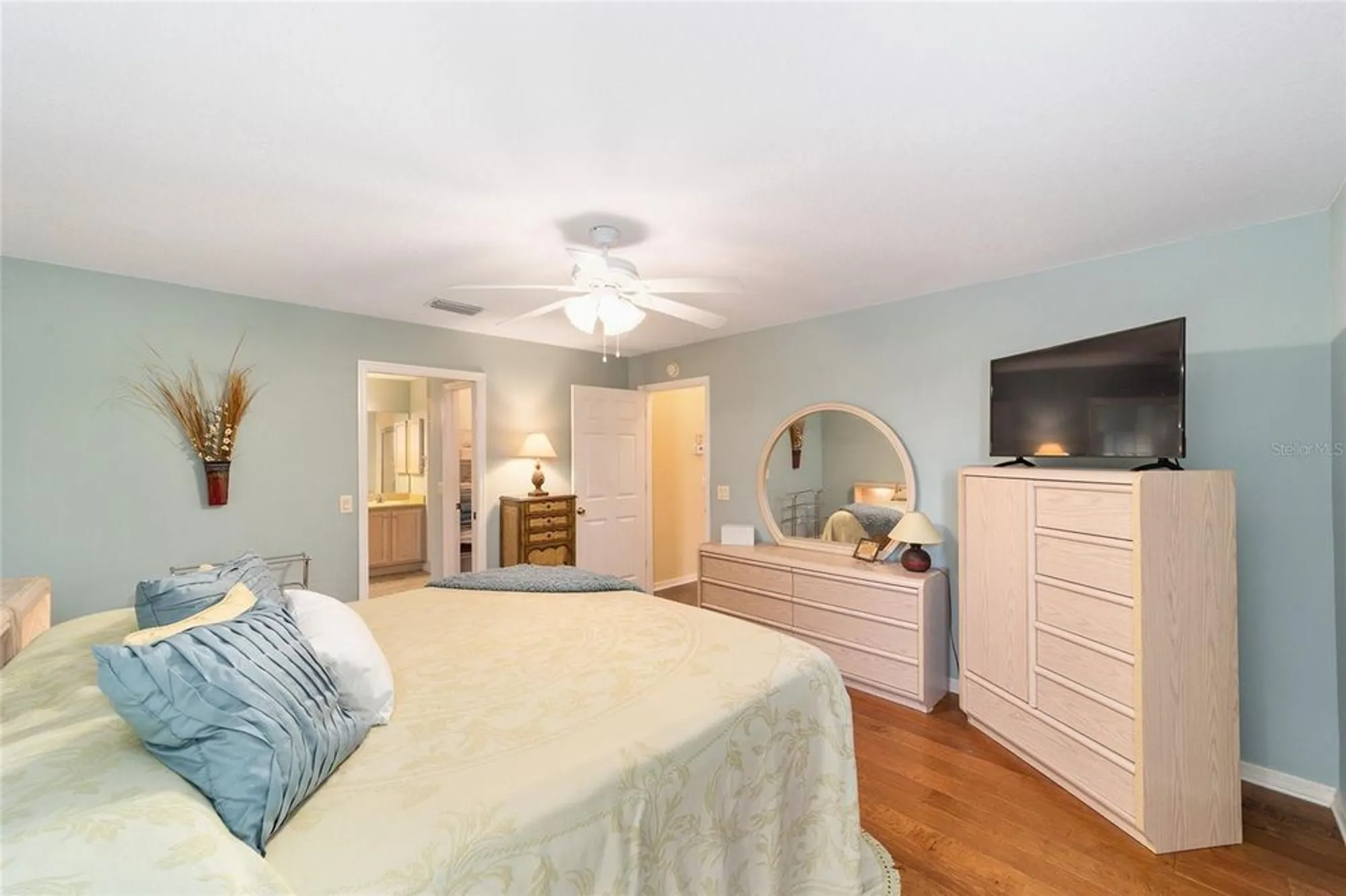 Property Slideshow image 10 of 34 | 3466 richmond dr, The Villages, FL, 32162