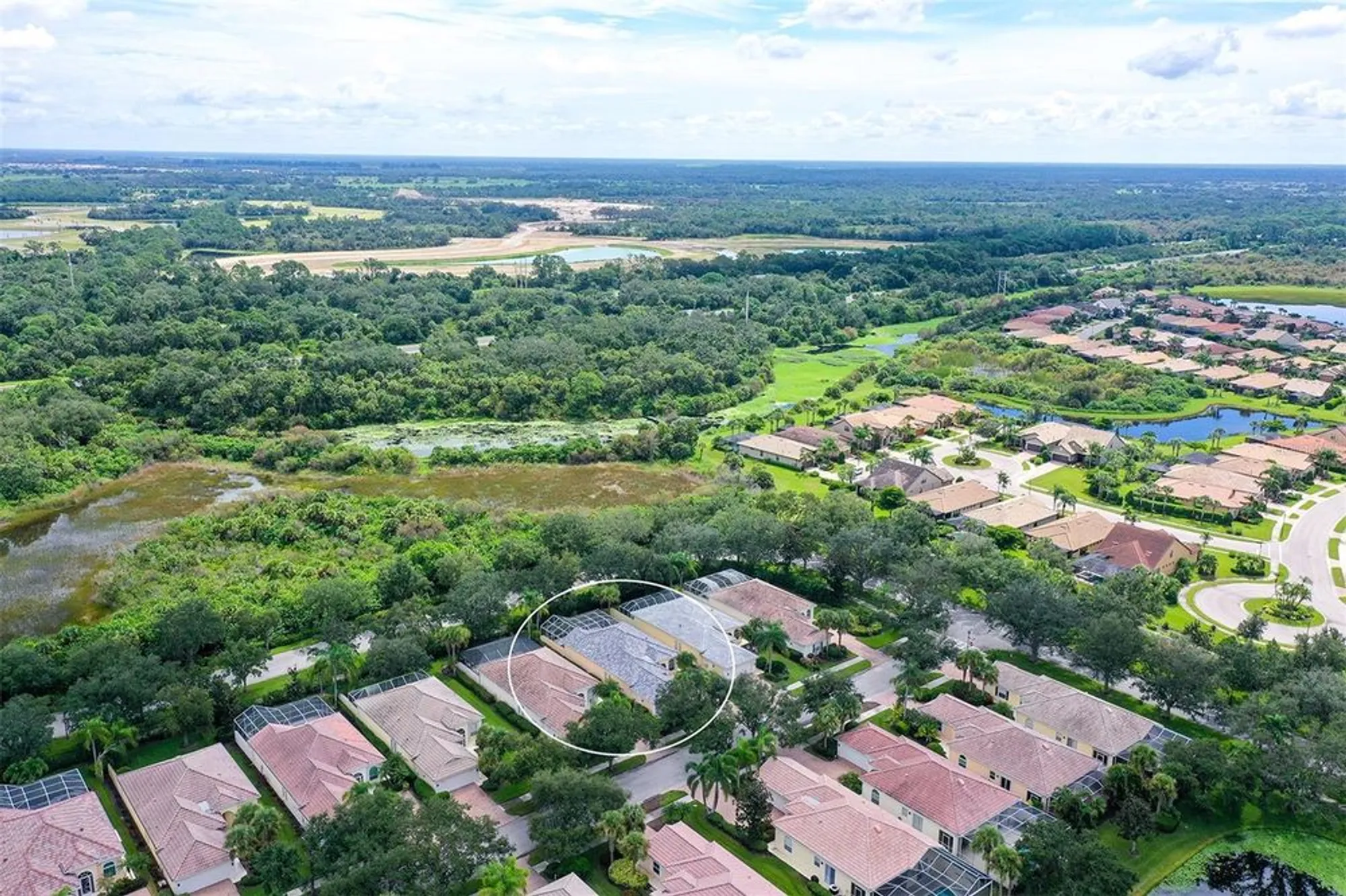 Property Slideshow image 11 of 100 | 5679 ferrara dr, Sarasota, FL, 34238