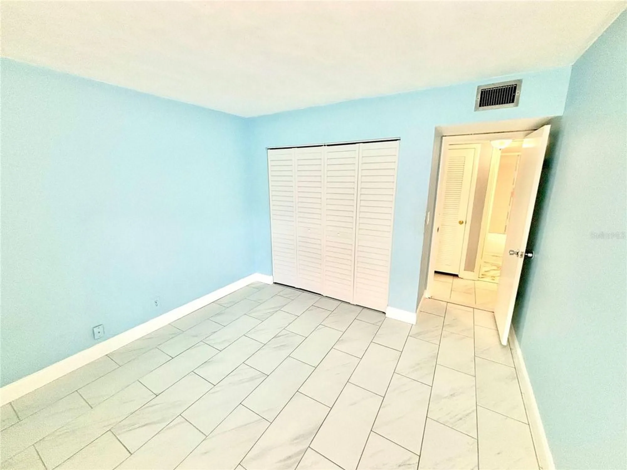 Property Slideshow image 20 of 25 | 24 golfs edge a, West Palm Beach, FL, 33417