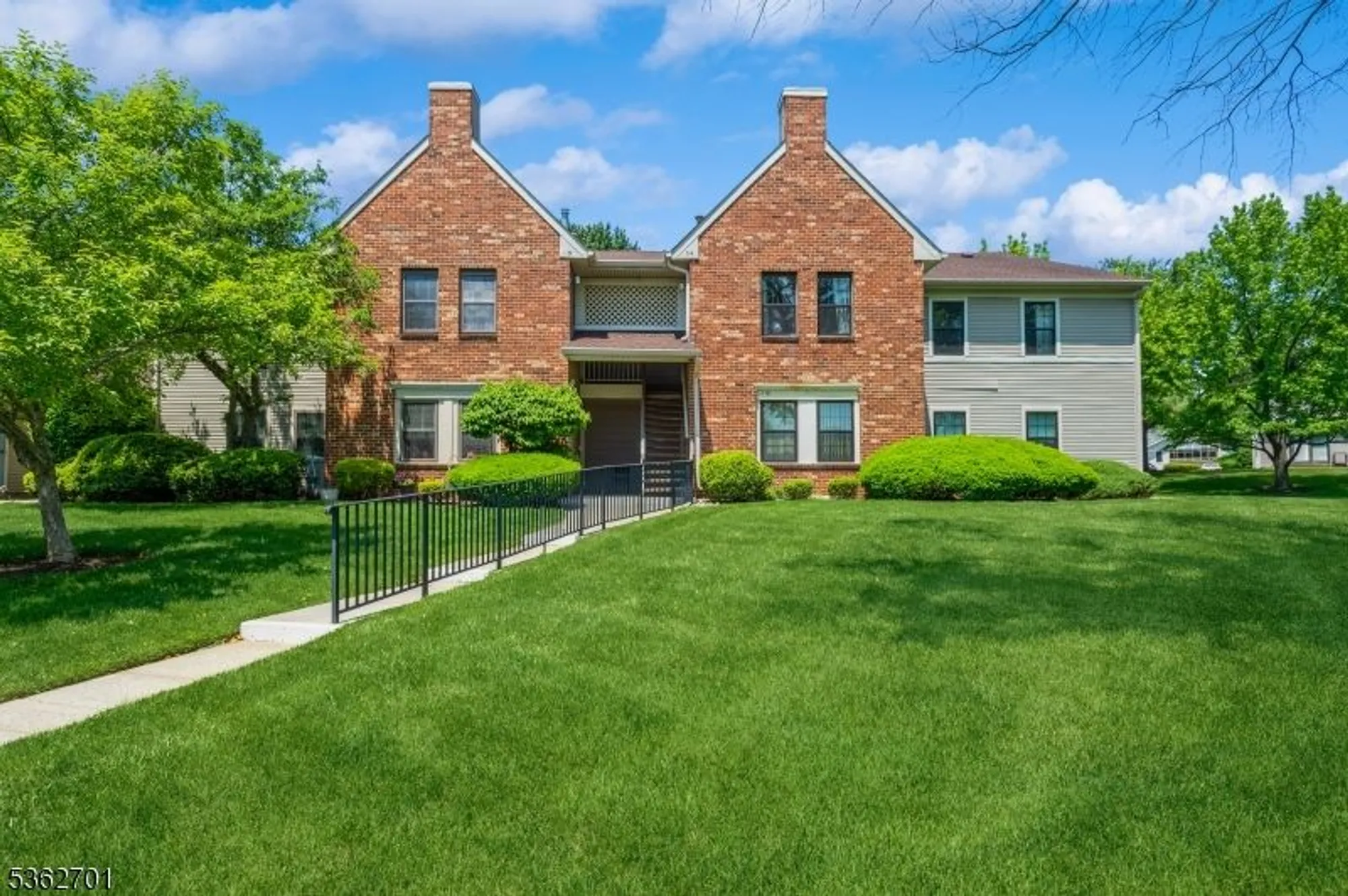 Property Slideshow image 2 of 21 | 114 griggs pl fl, East Brunswick, NJ, 08816