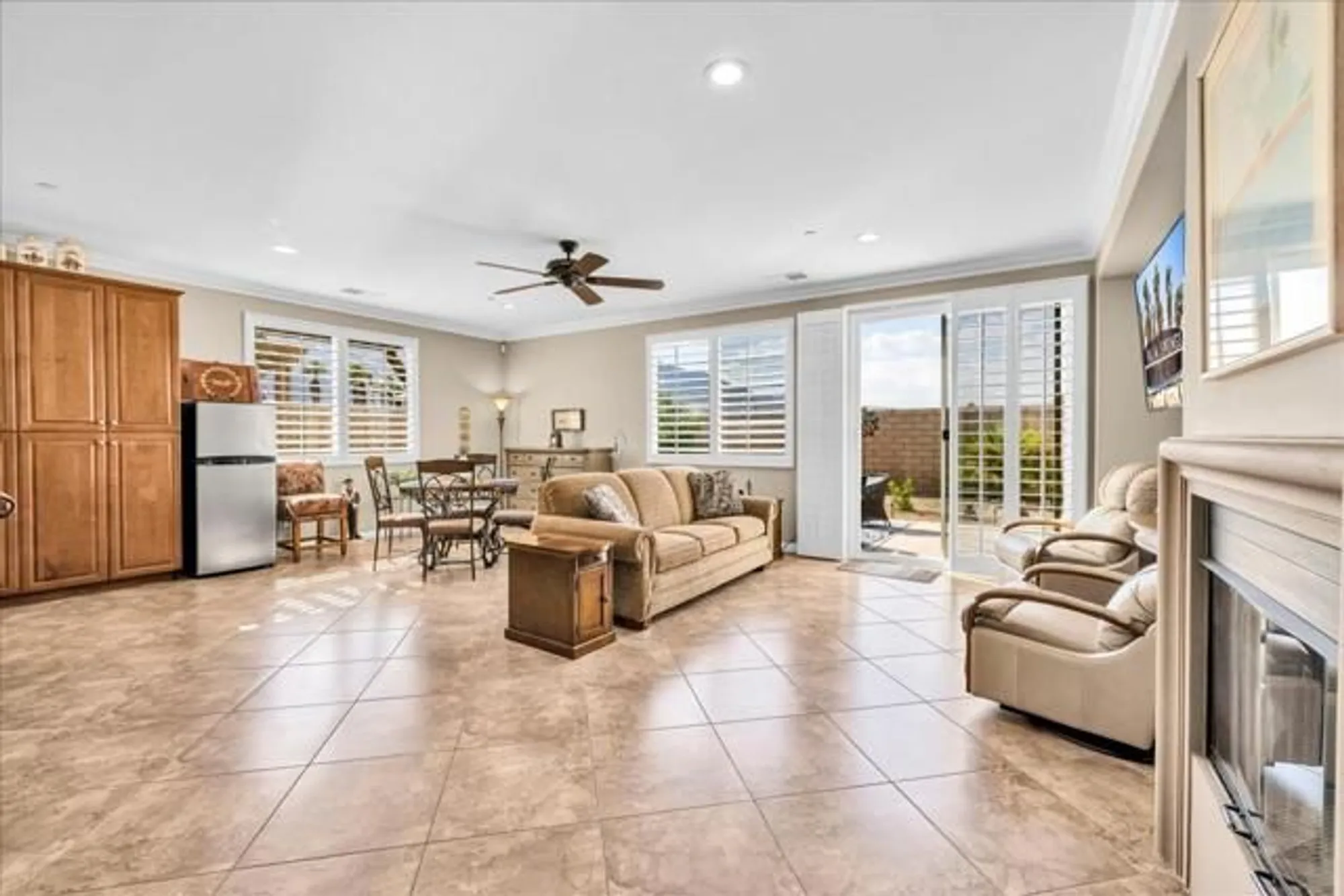 Property Slideshow image 8 of 58 | 3839 blue sky way, Palm Springs, CA, 92262