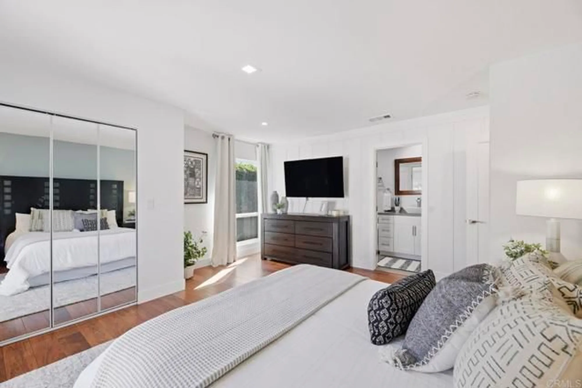 Property Slideshow image 34 of 44 | 1541 via entrada del lago, San Marcos, CA, 92078