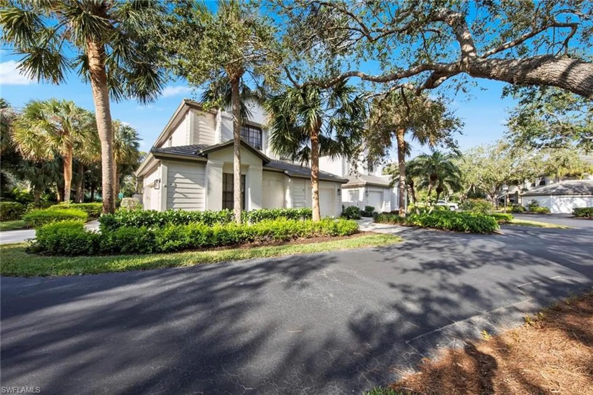 Property Slideshow image 40 of 40 | 27031 oakwood lake dr 201, Bonita Springs, FL, 34134
