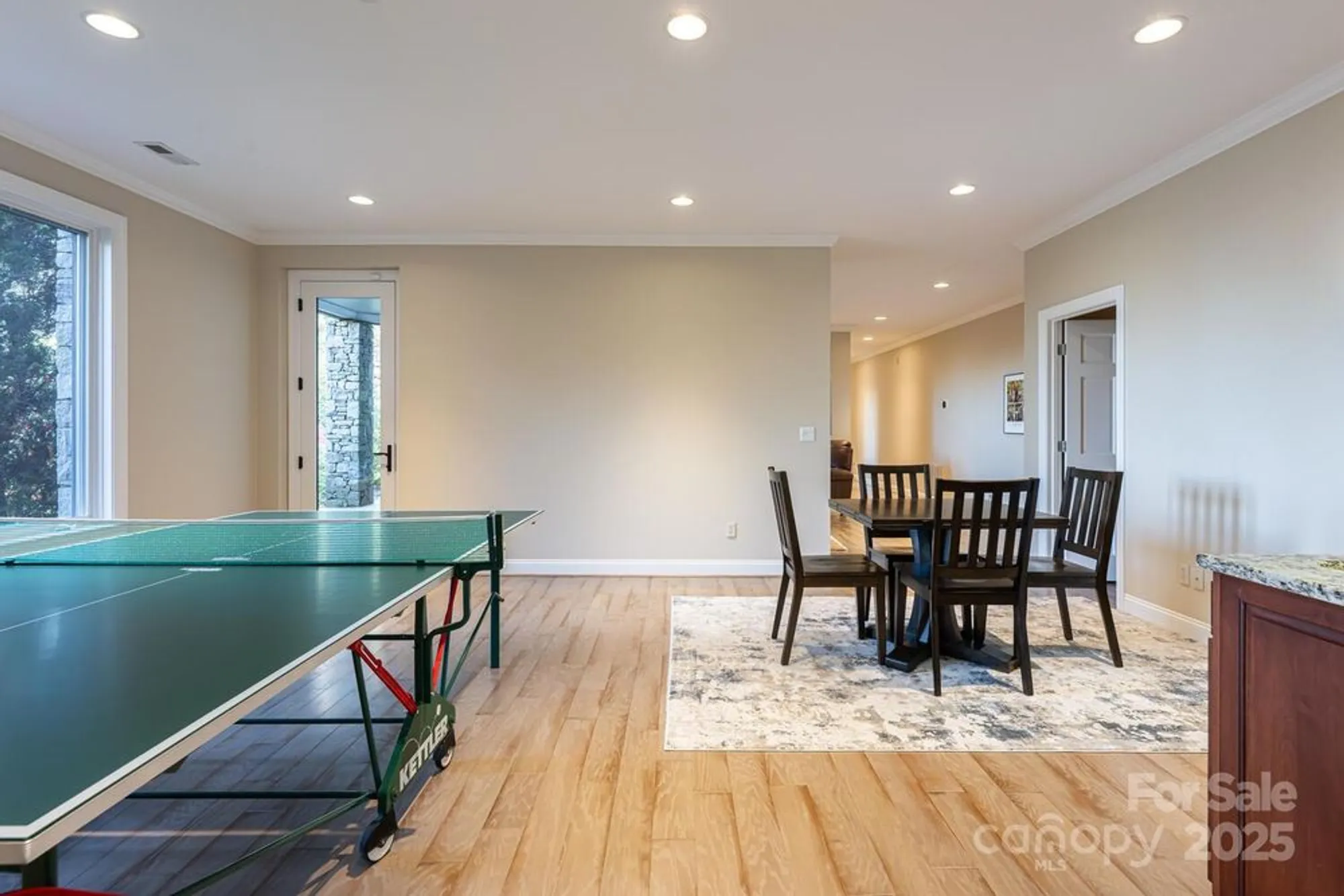Property Slideshow image 33 of 48 | 106 woodglen ct, Flat Rock, NC, 28731