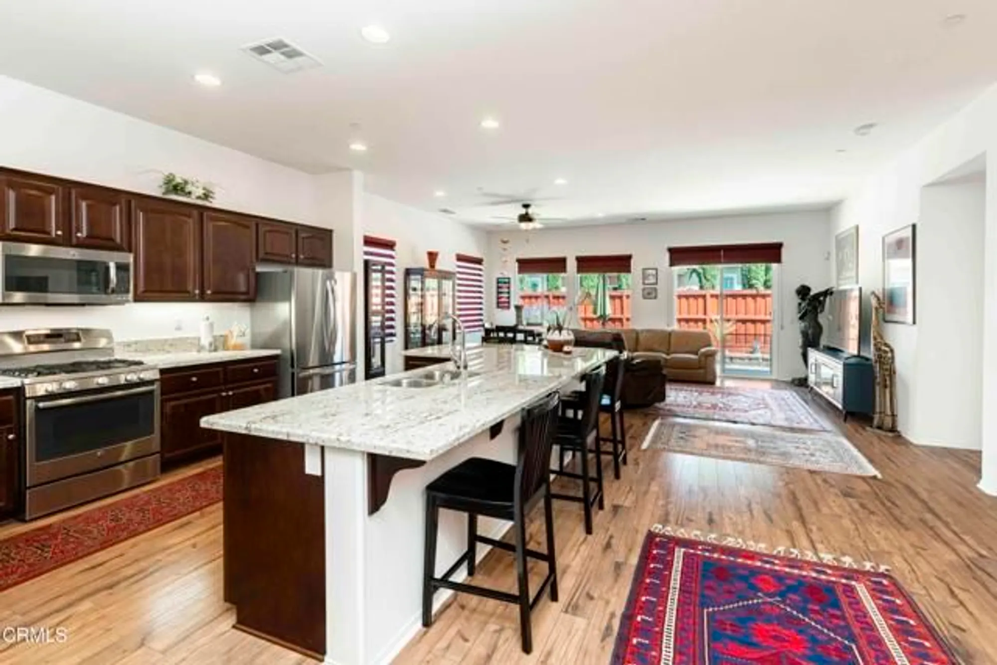 Property Slideshow image 11 of 43 | 10022 besancon way, Bakersfield, CA, 93306