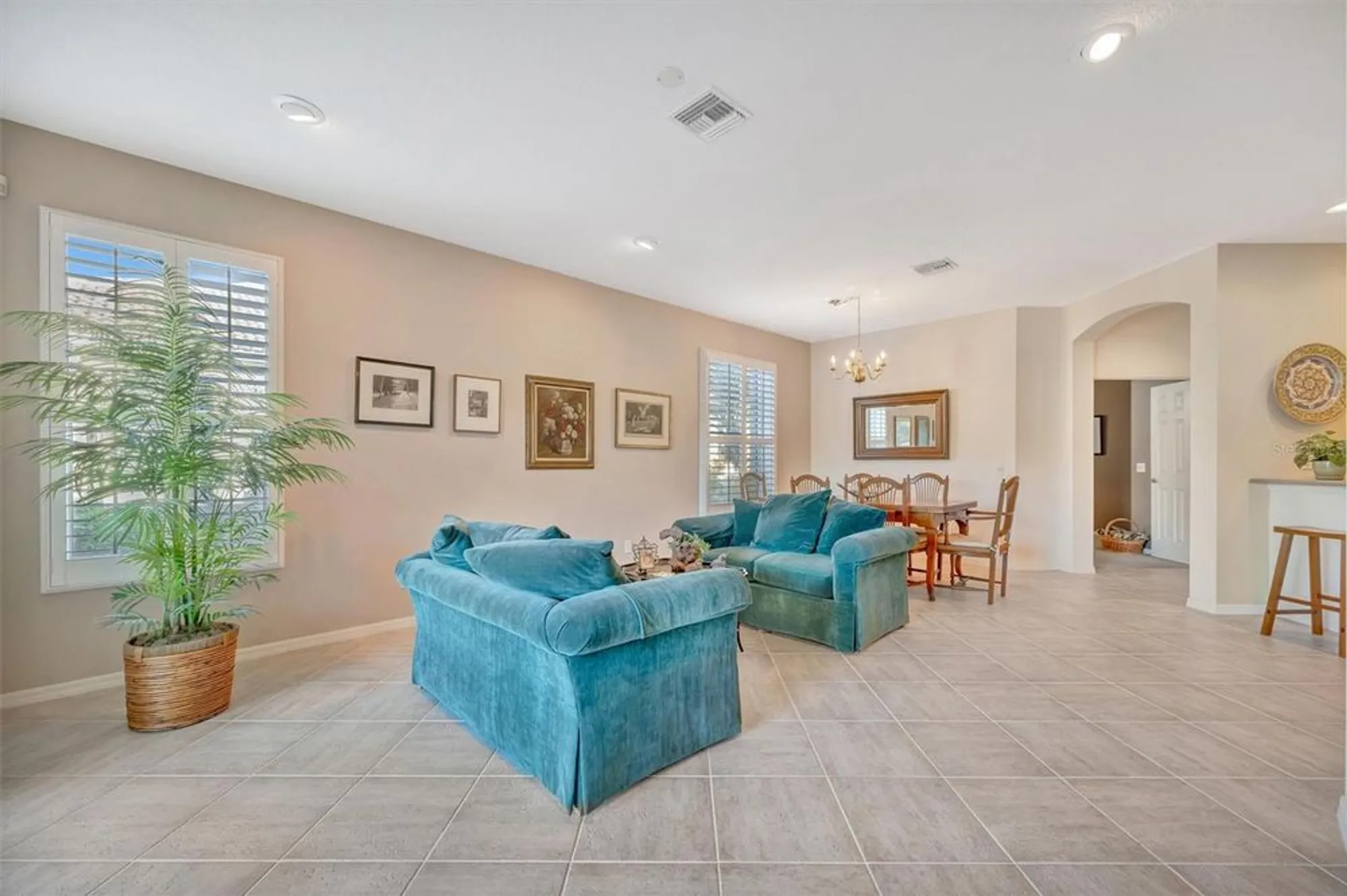 Property Slideshow image 15 of 37 | 4265 cascade falls dr, Sarasota, FL, 34243