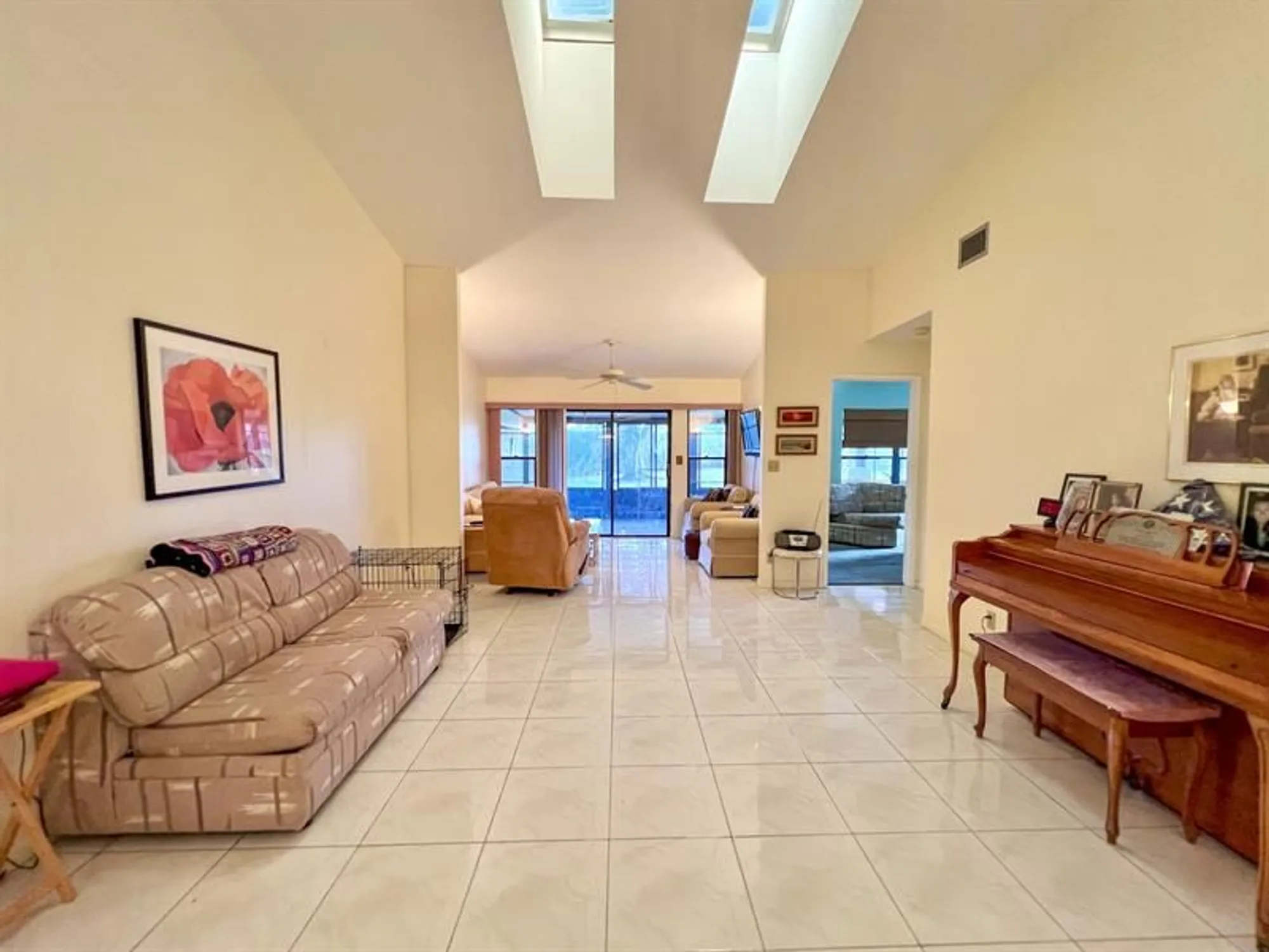 Property Slideshow image 4 of 51 | 10714 beach palm ct b, Boynton Beach, FL, 33437