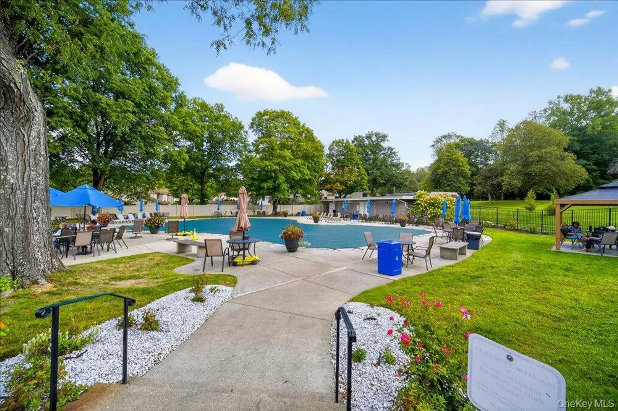 Property Slideshow image 37 of 44 | 129c columbia ct, Yorktown Heights, NY, 10598