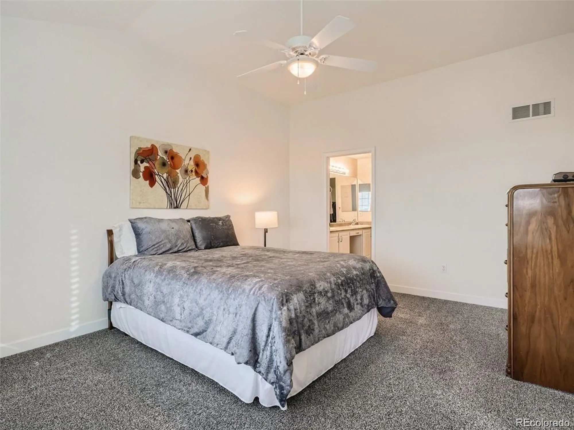 Property Slideshow image 20 of 22 | 21931 e canyon pl, Aurora, CO, 80016