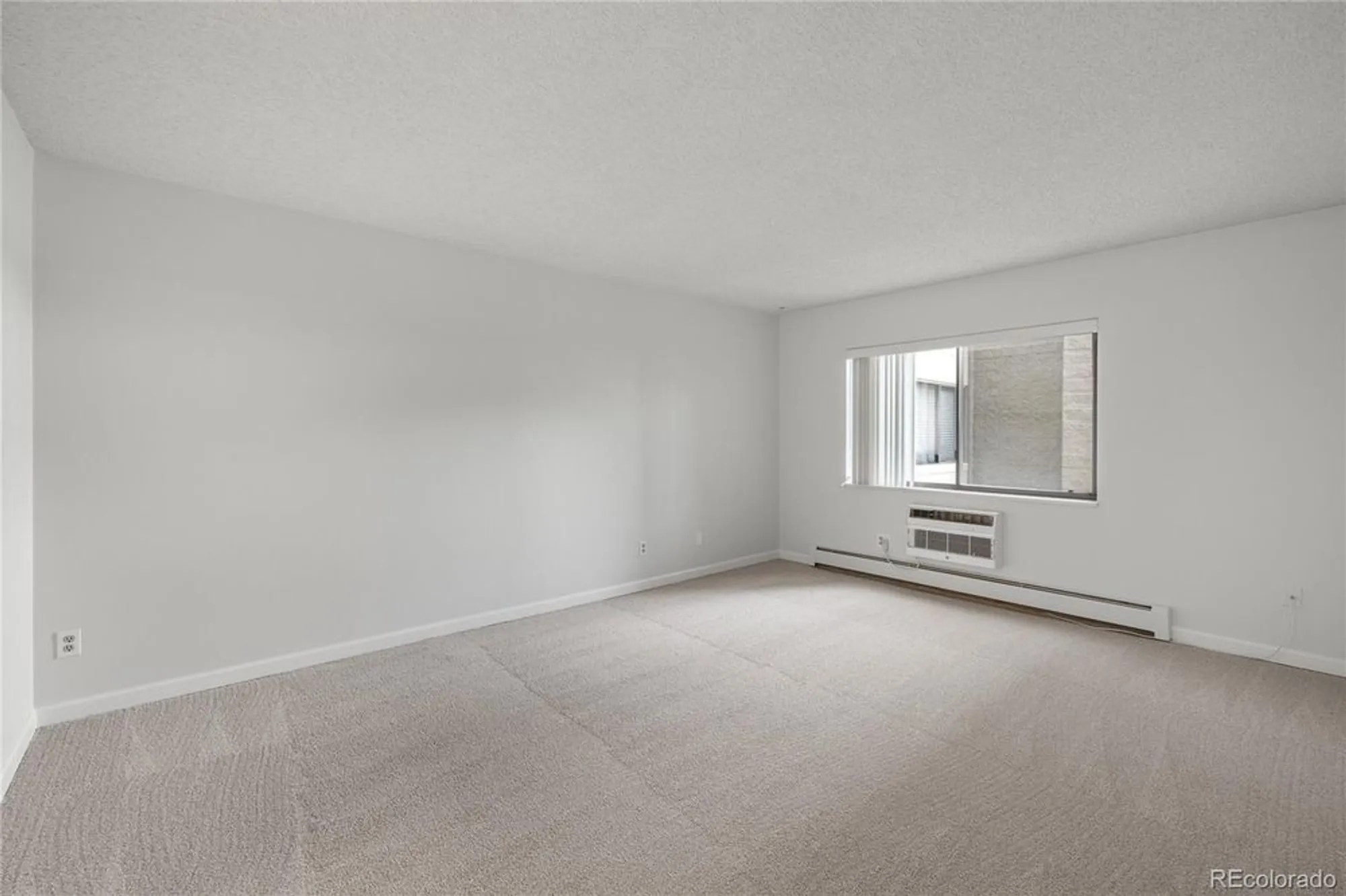 Property Slideshow image 19 of 25 | 13931 e marina dr apt 304, Aurora, CO, 80014