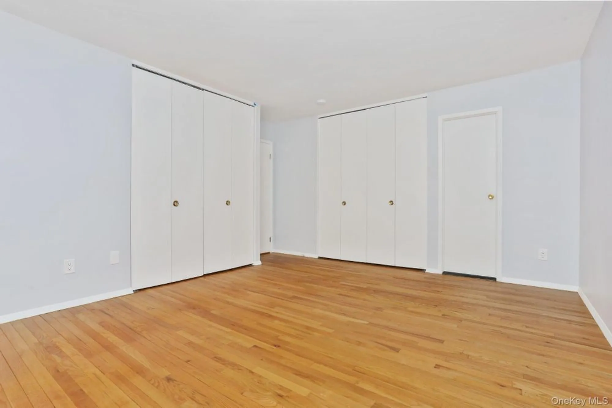 Property Slideshow image 4 of 15 | 34 warwick pl d, Yorktown Heights, NY, 10598