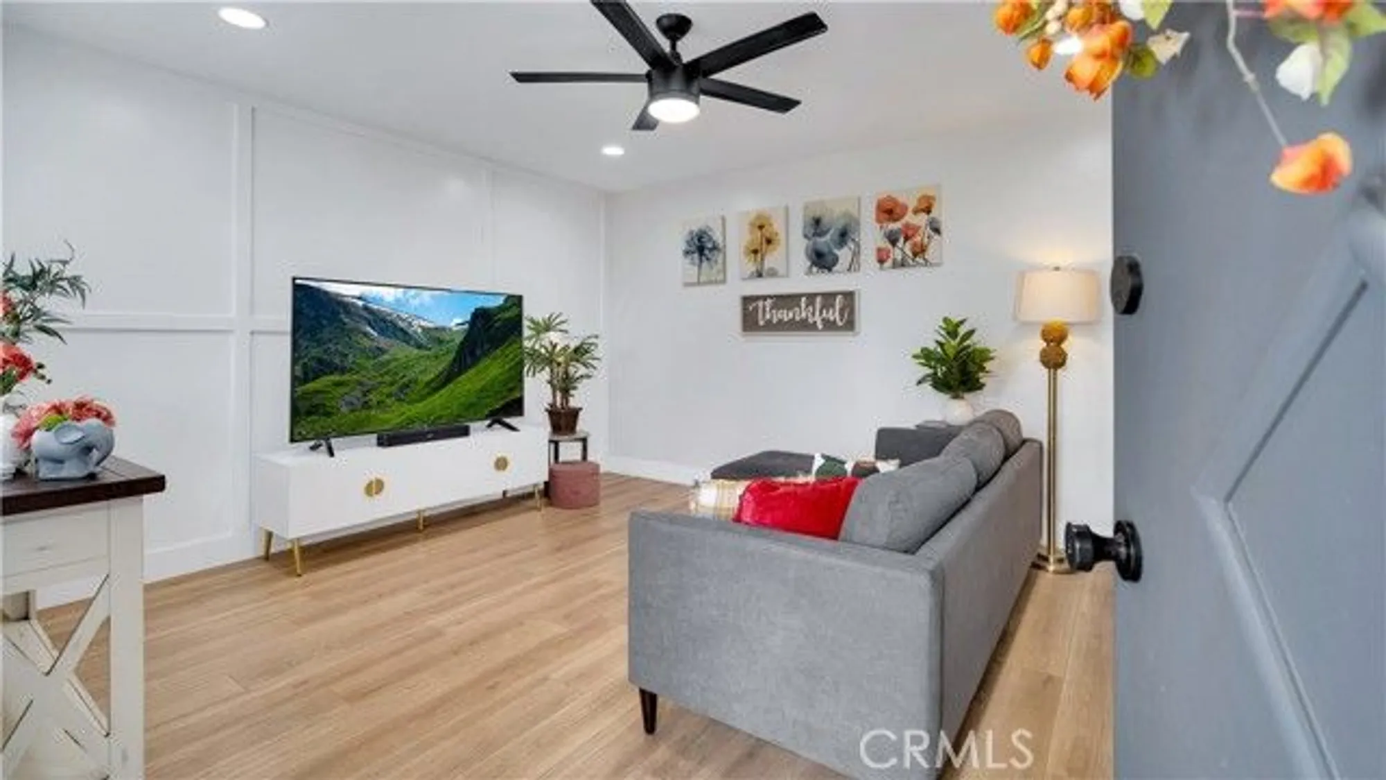 Property Slideshow image 4 of 35 | 27061 sun city blvd, Menifee, CA, 92586