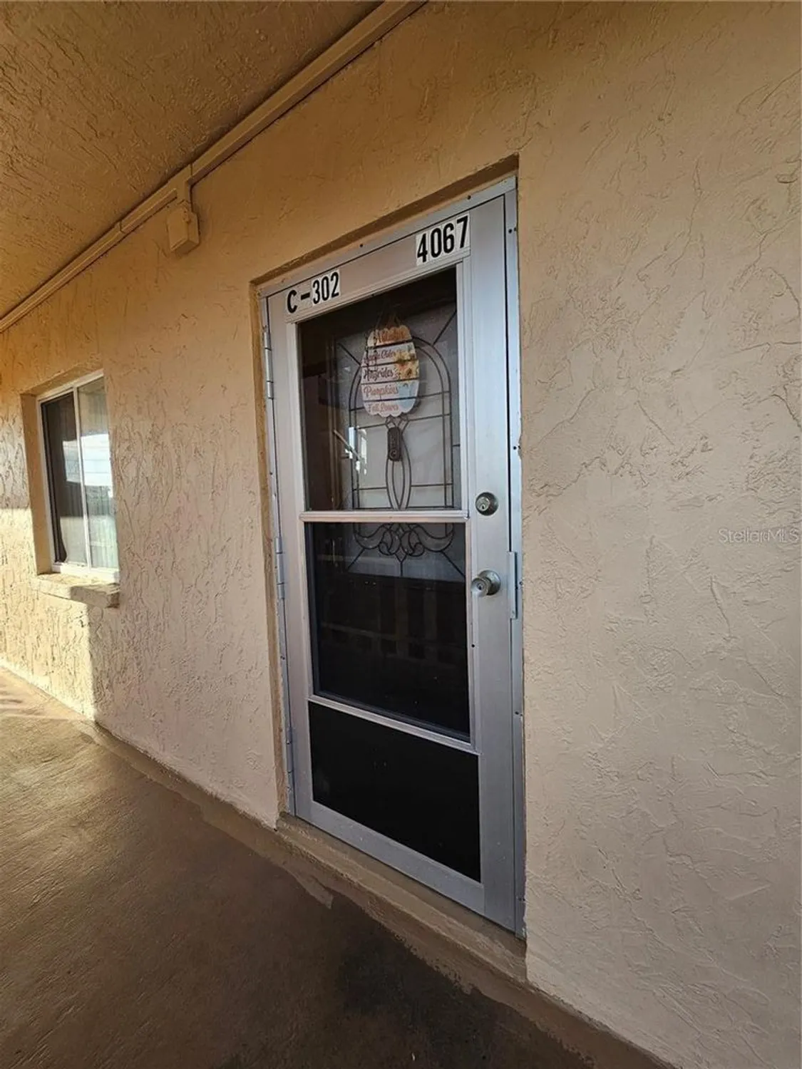 Property Slideshow image 10 of 17 | 4067 lake bayshore dr # 302, Bradenton, FL, 34205