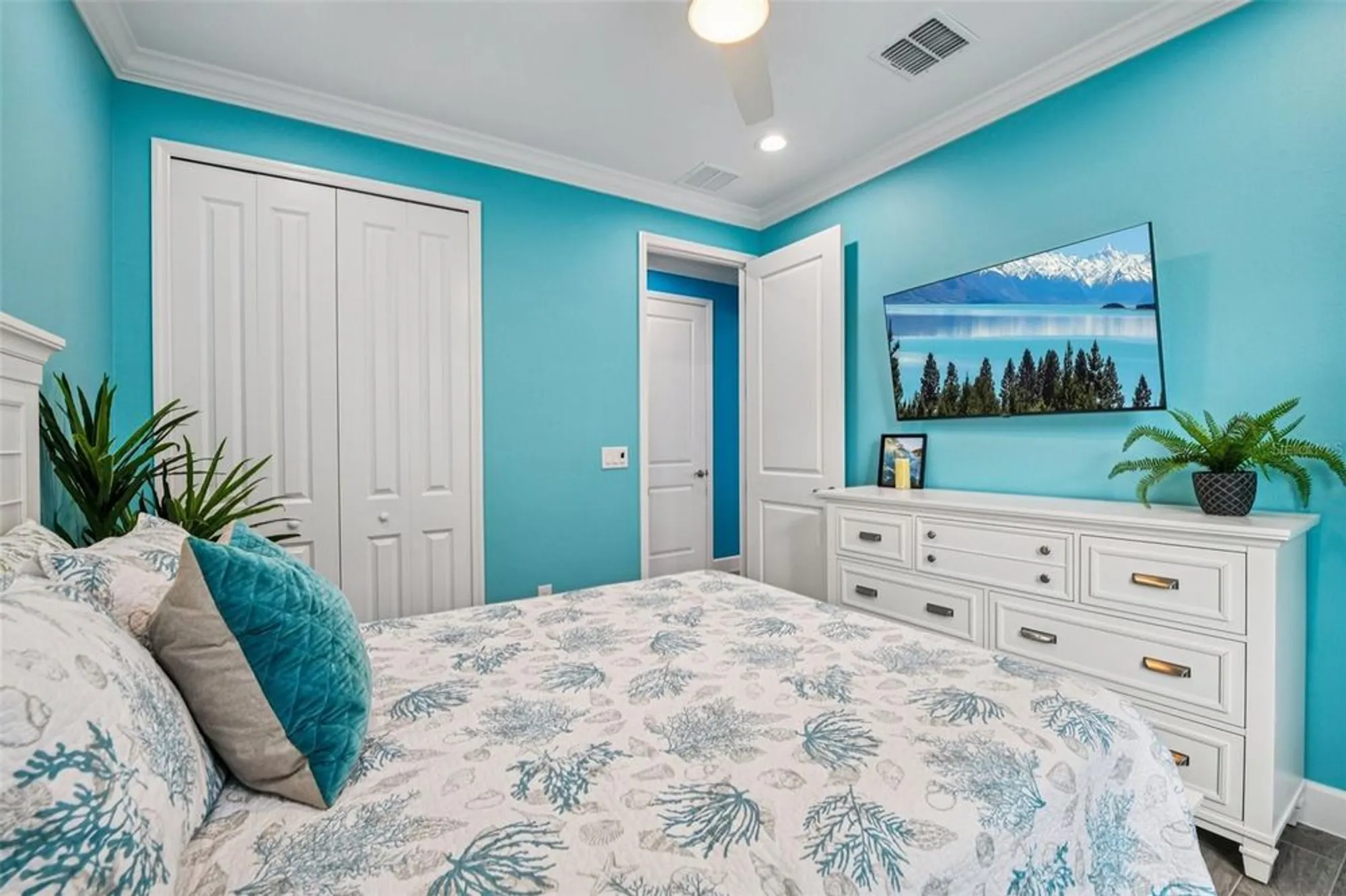 Property Slideshow image 17 of 27 | 309 gypsy palace ln, Daytona Beach, FL, 32124