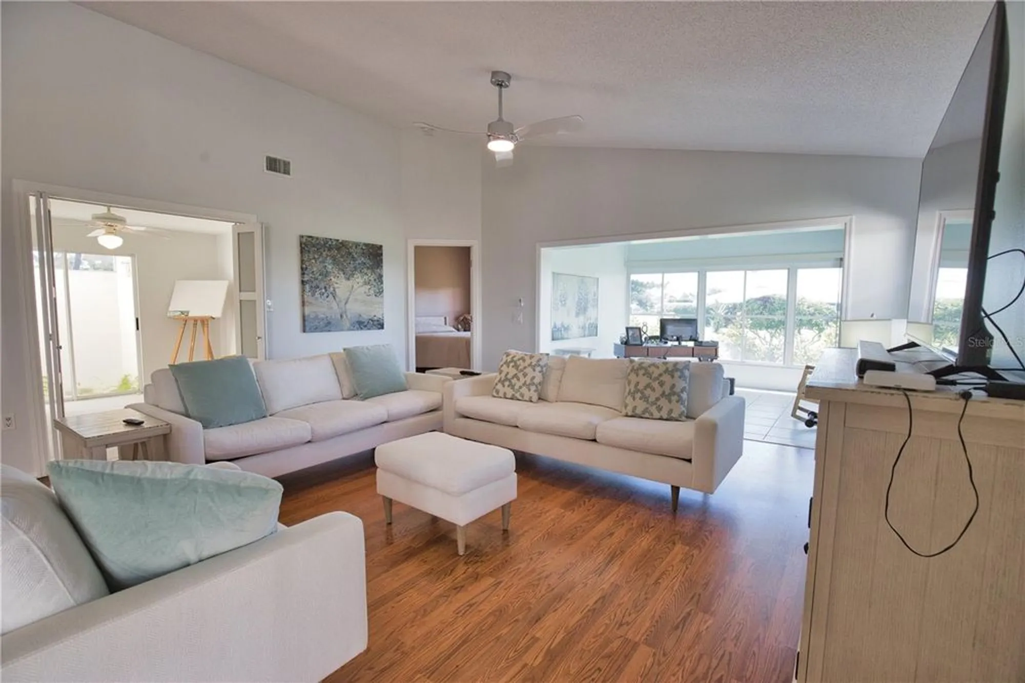 Property Slideshow image 10 of 46 | 698 harrington lake dr 9, Venice, FL, 34293