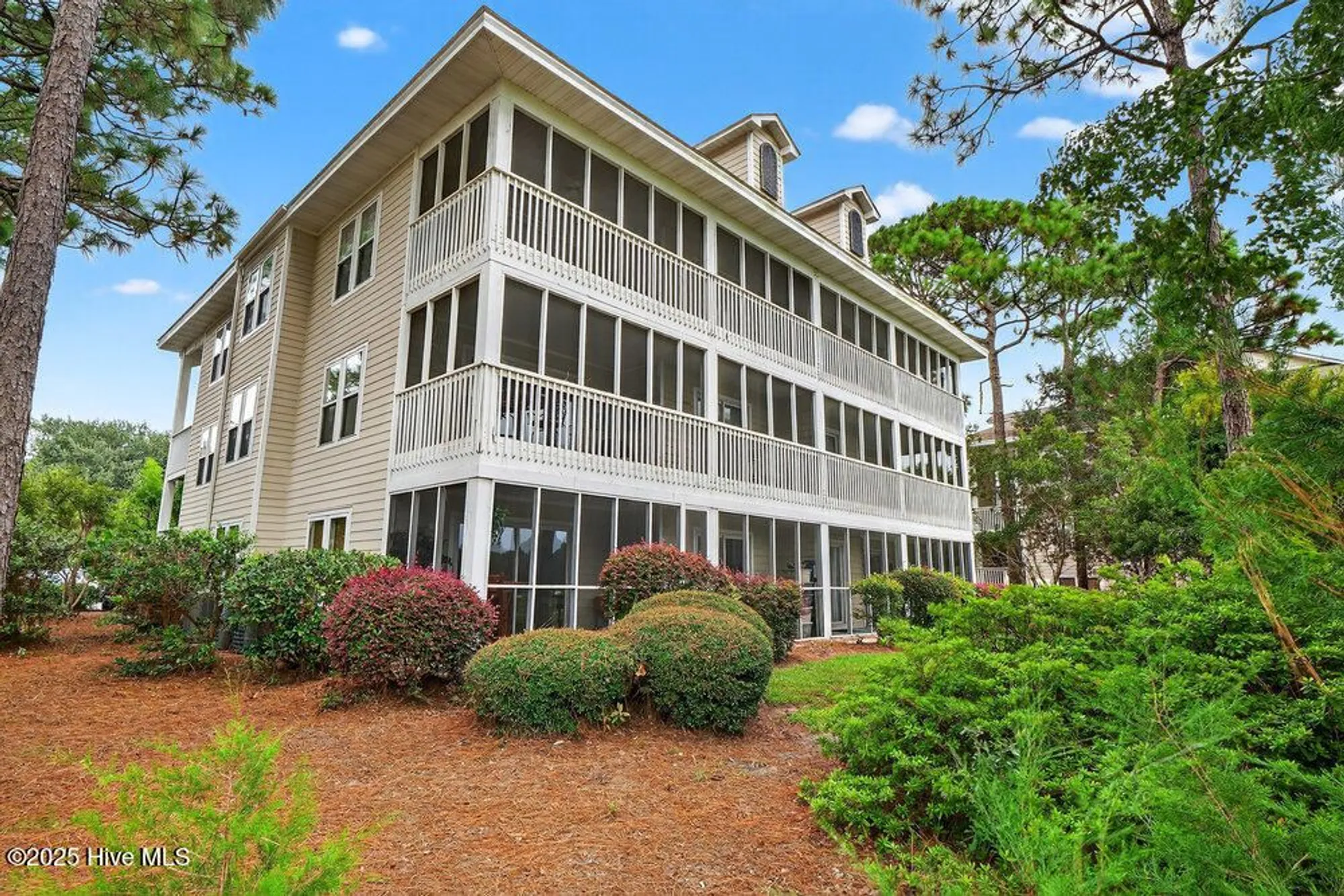 Property Slideshow image 24 of 62 | 3350 club villa dr 502, Southport, NC, 28461