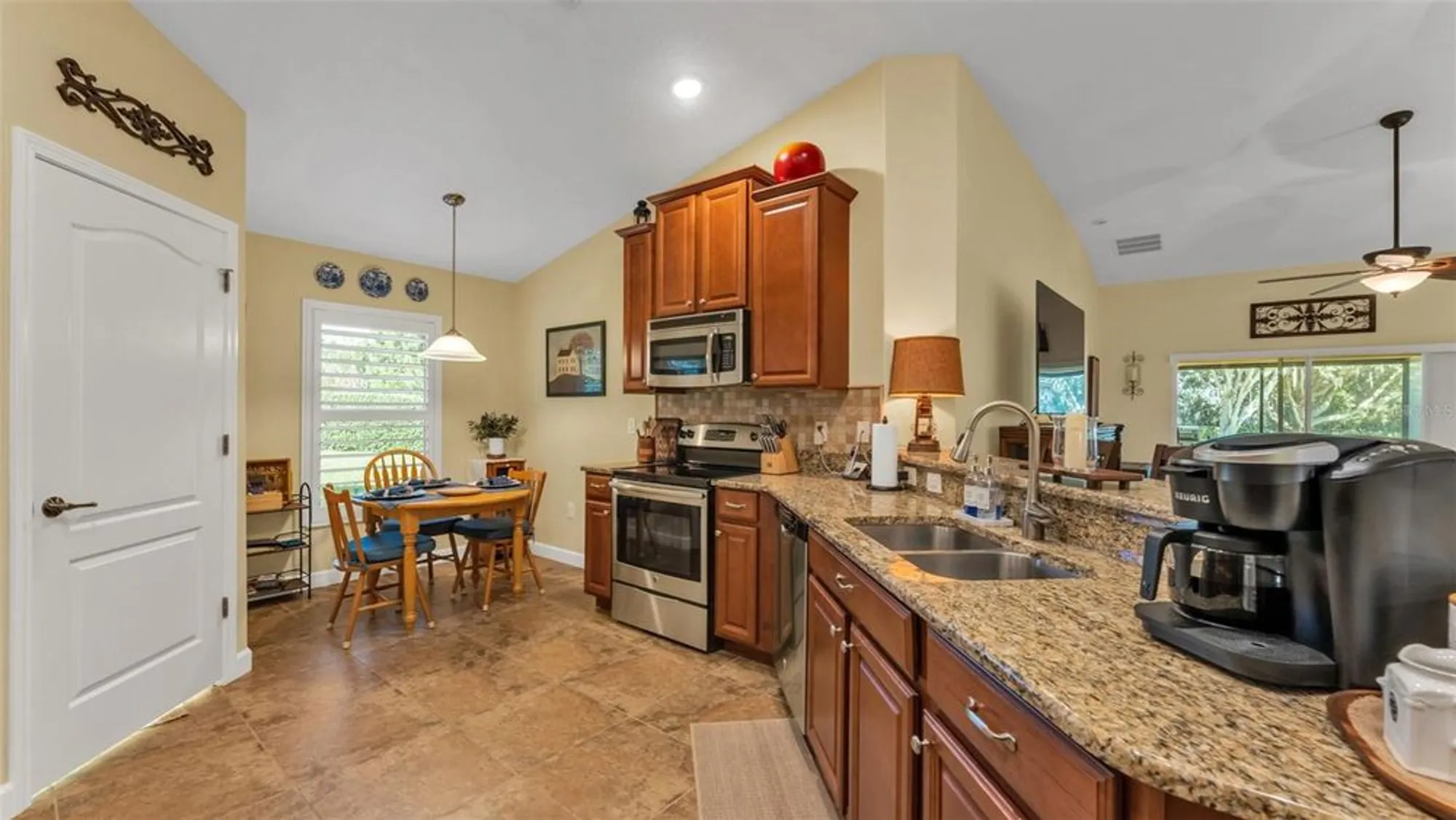 Property Slideshow image 26 of 80 | 4016 carteret dr, Winter Haven, FL, 33884