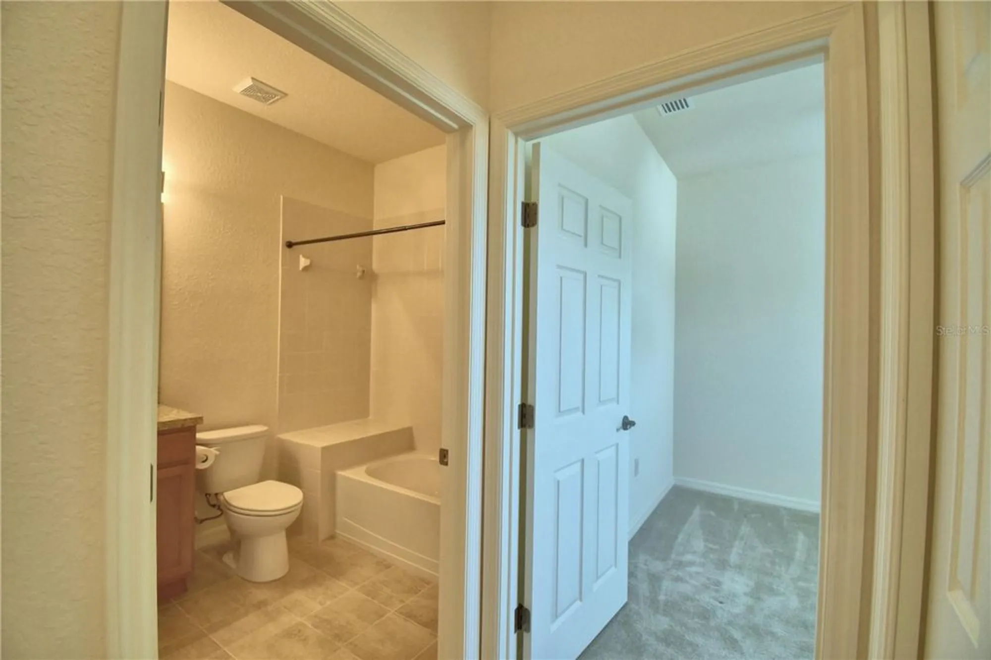 Property Slideshow image 22 of 68 | 1613 linz ct, Winter Haven, FL, 33884