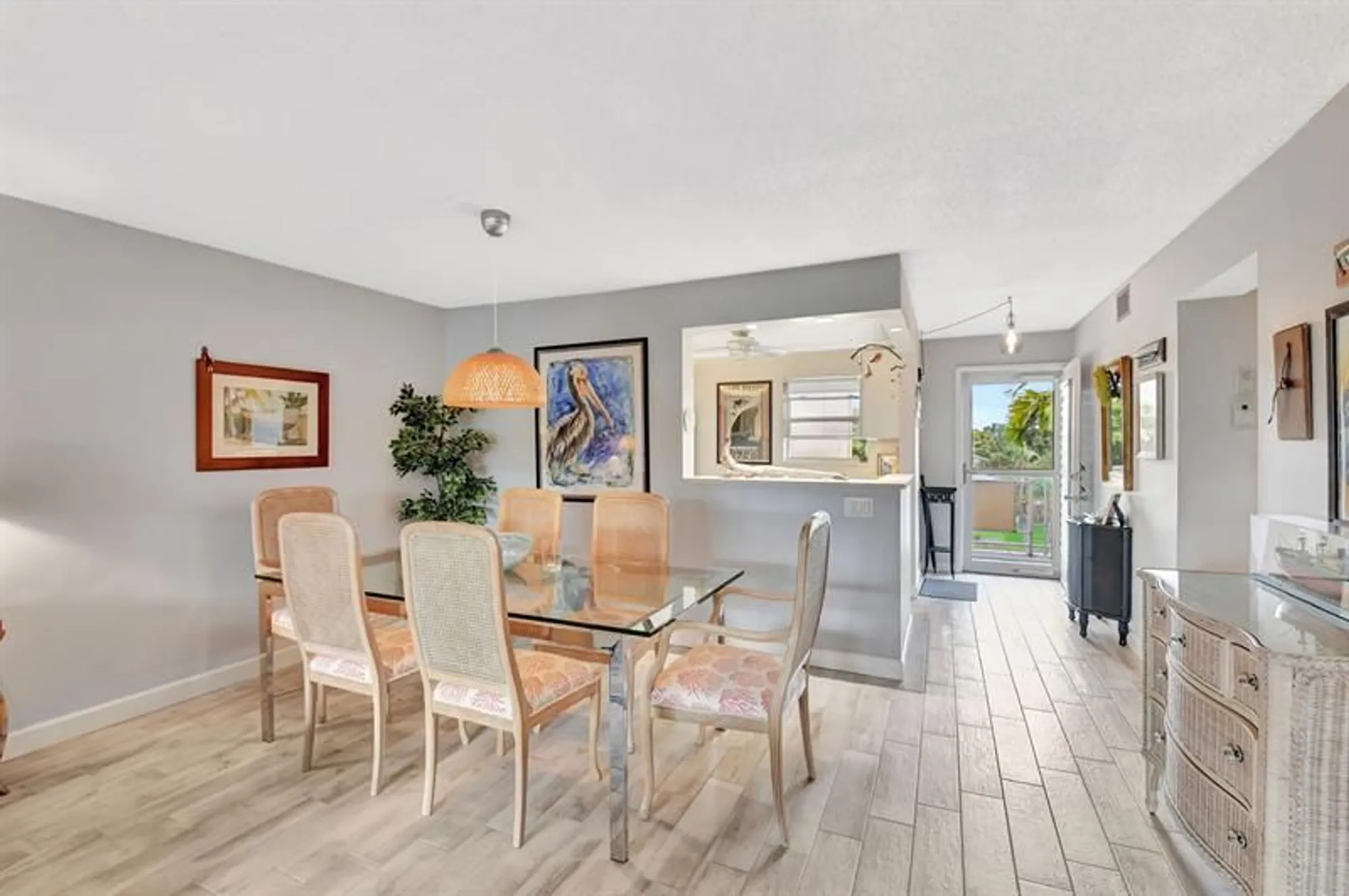 Property Slideshow image 13 of 67 | 2615 ne 3rd ct apt 301, Boynton Beach, FL, 33435