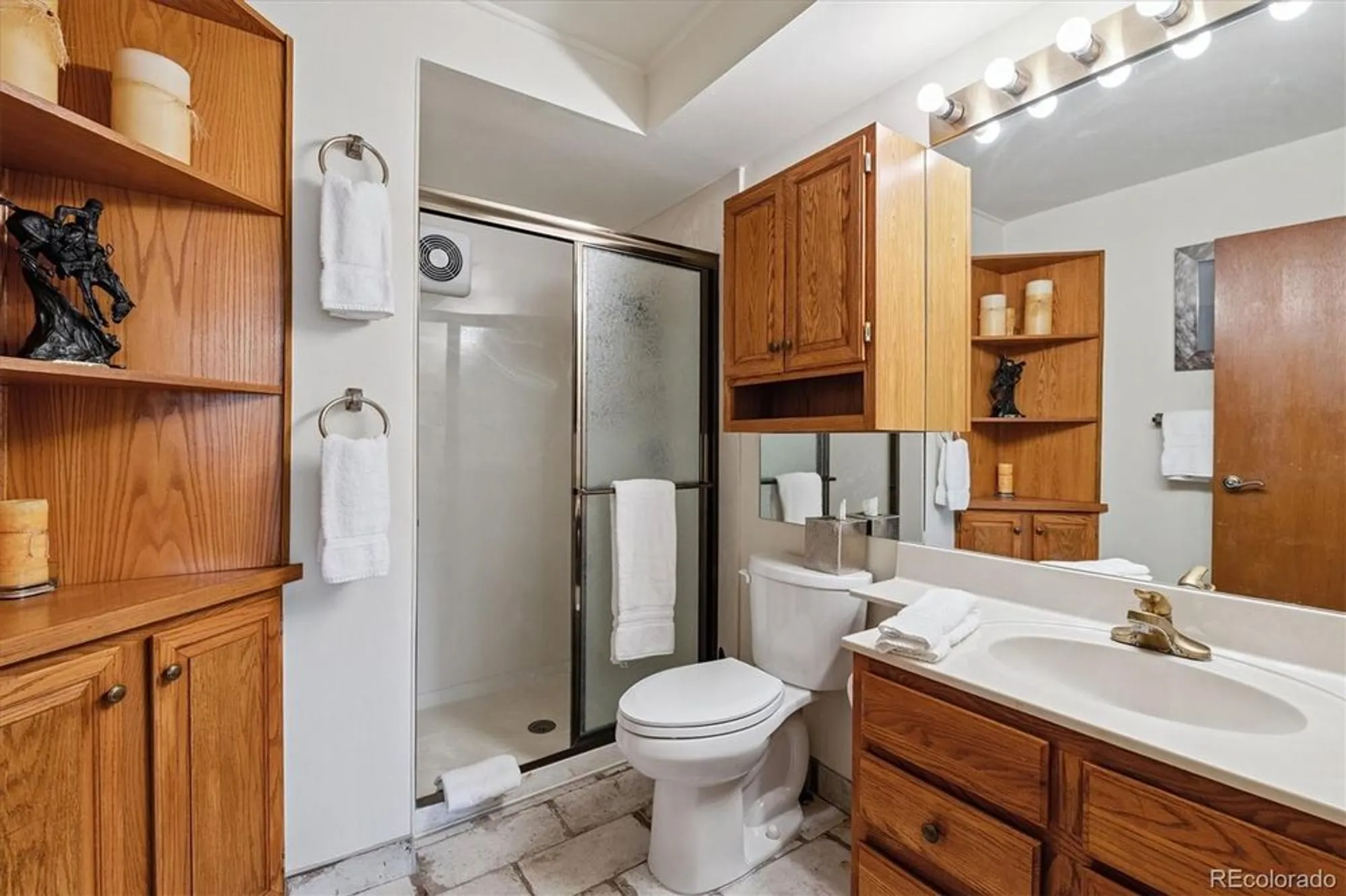 Property Slideshow image 13 of 38 | 9355 e center ave apt 7b, Denver, CO, 80247