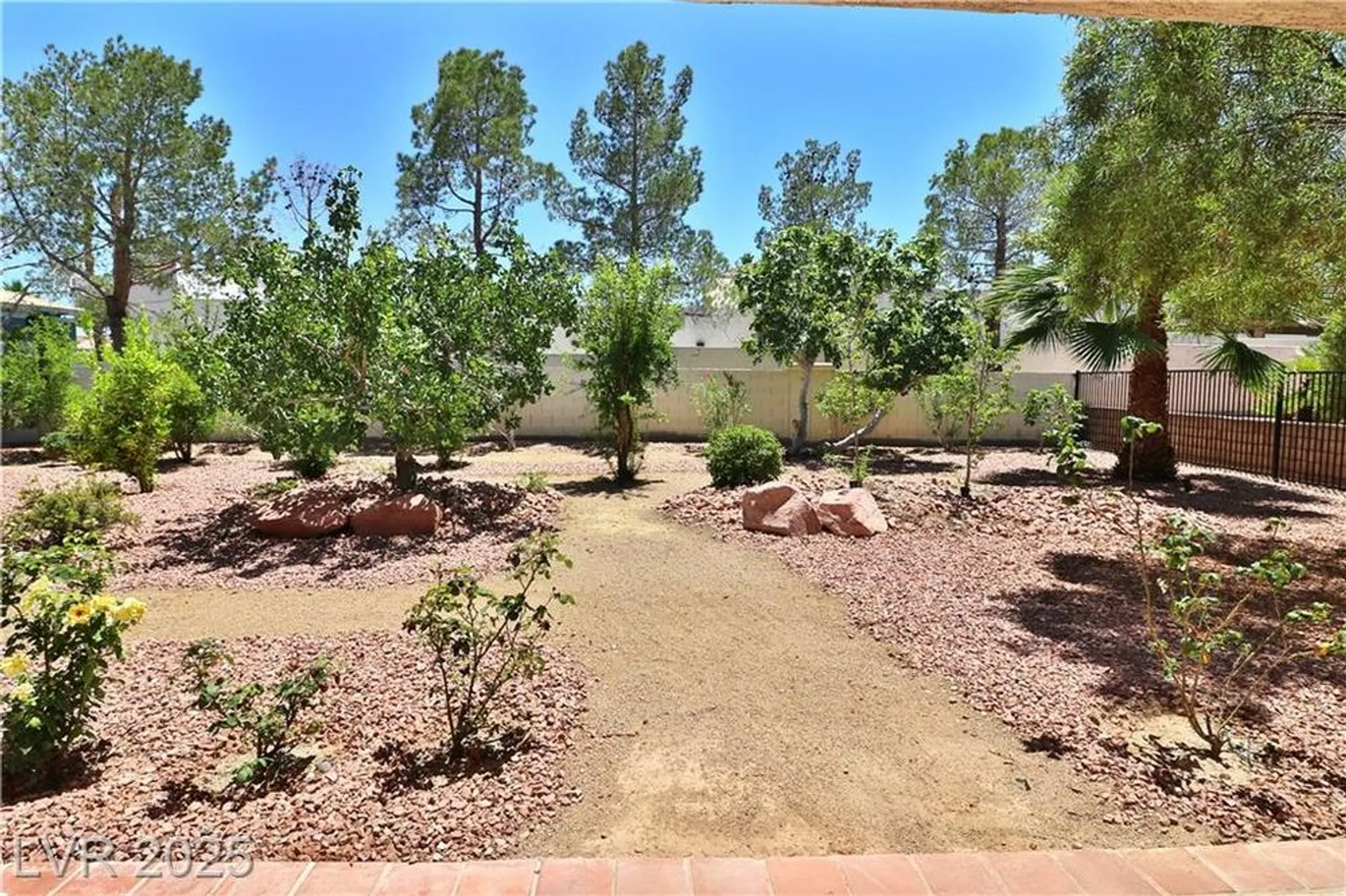 Property Slideshow image 38 of 39 | 9509 sundial dr, Las Vegas, NV, 89134