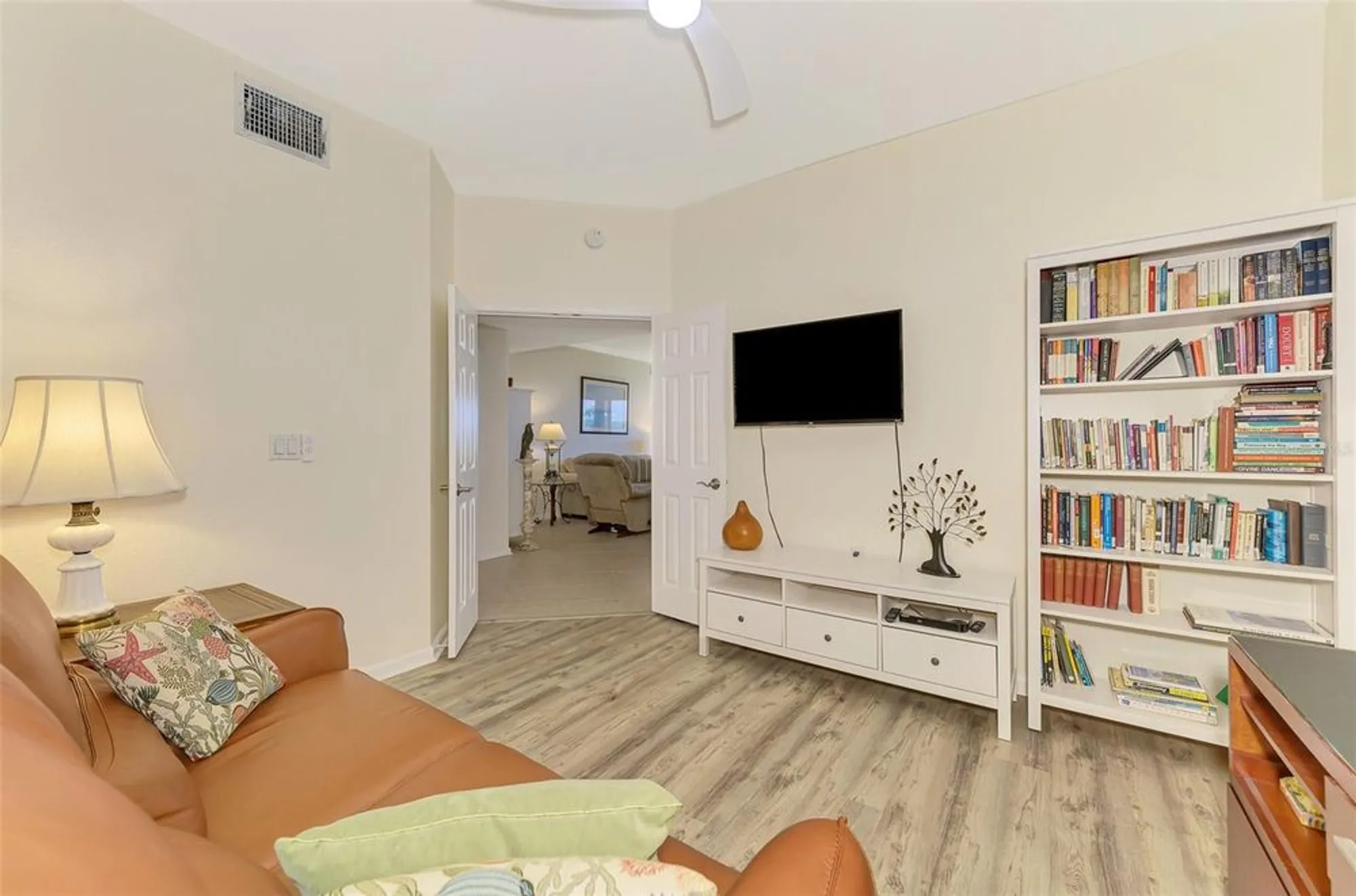 Property Slideshow image 36 of 81 | 4620 club dr unit 102, Port Charlotte, FL, 33953