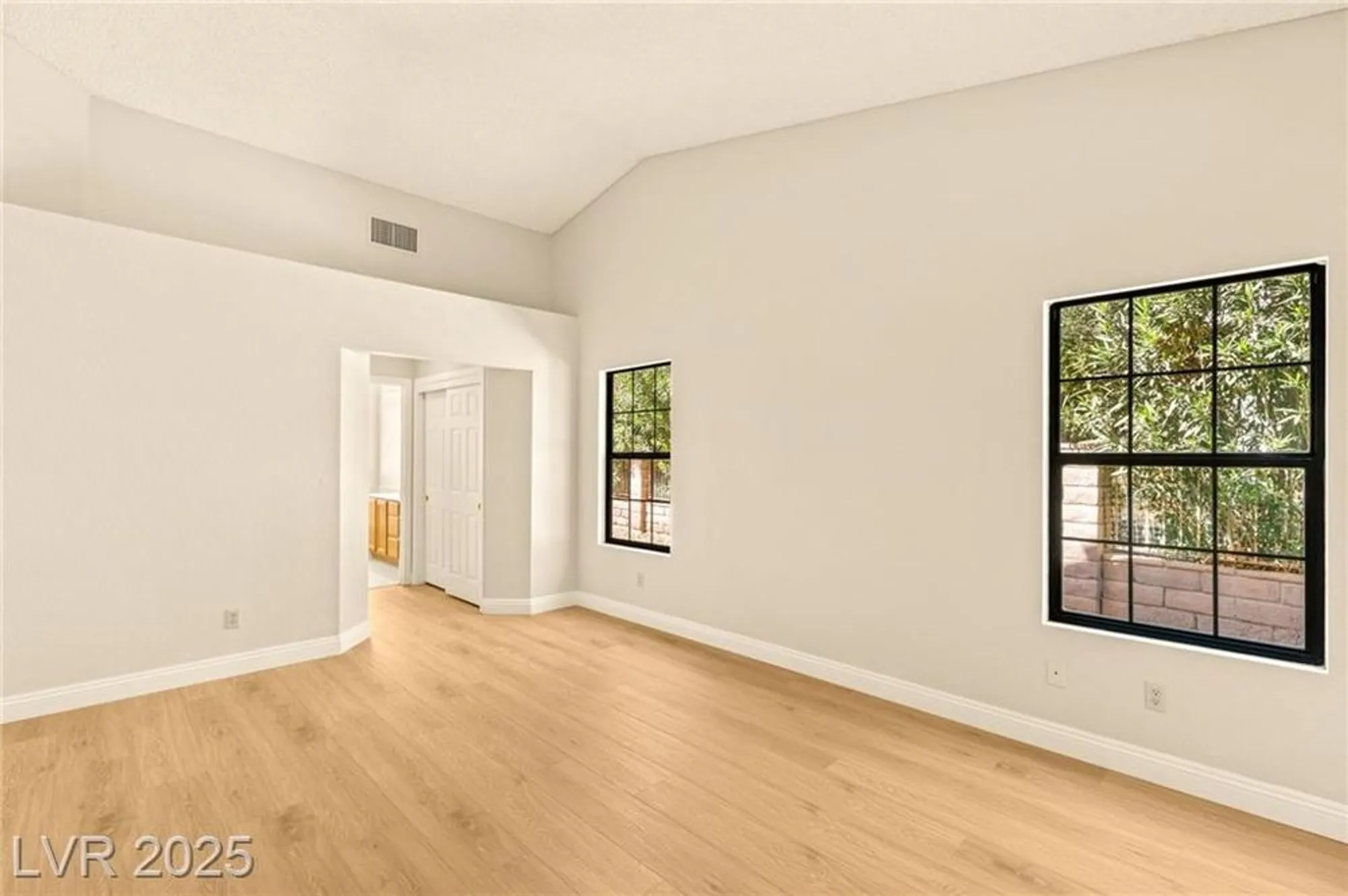 Property Slideshow image 17 of 40 | 5605 bay shore cir, Las Vegas, NV, 89130