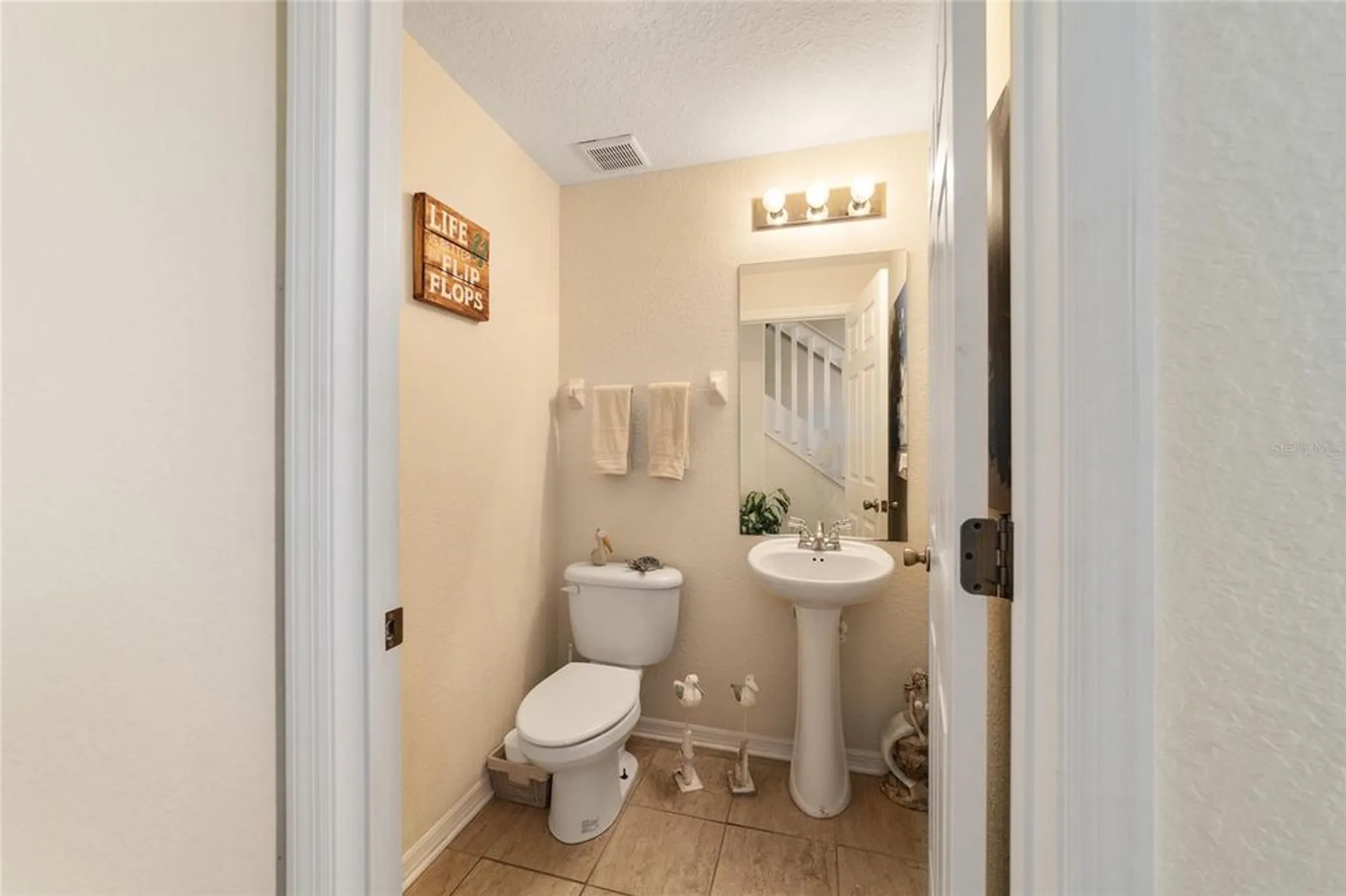 Property Slideshow image 14 of 54 | 12312 ne 48th loop, Oxford, FL, 34484